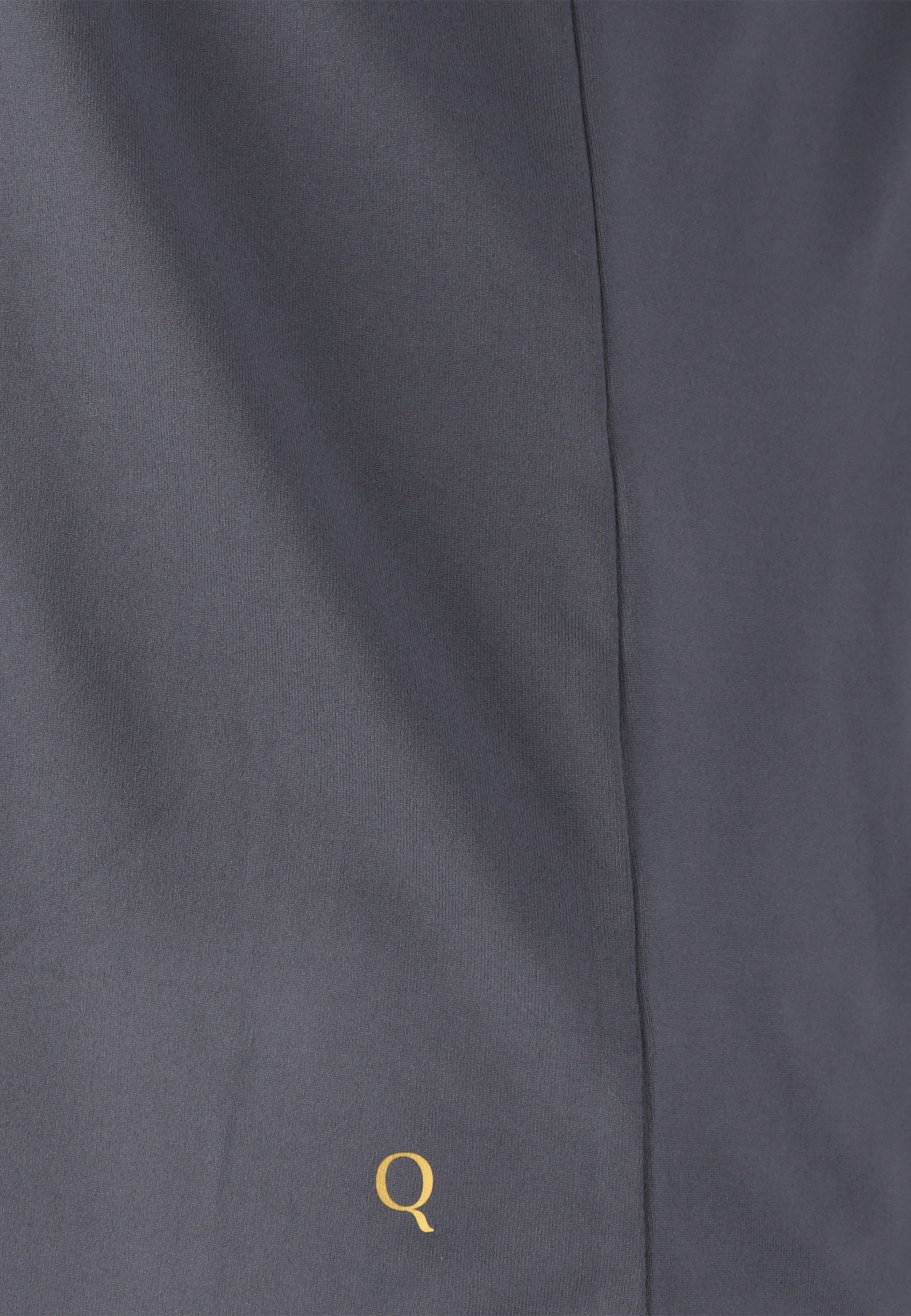 Q SPORTSWEAR, Jenirei