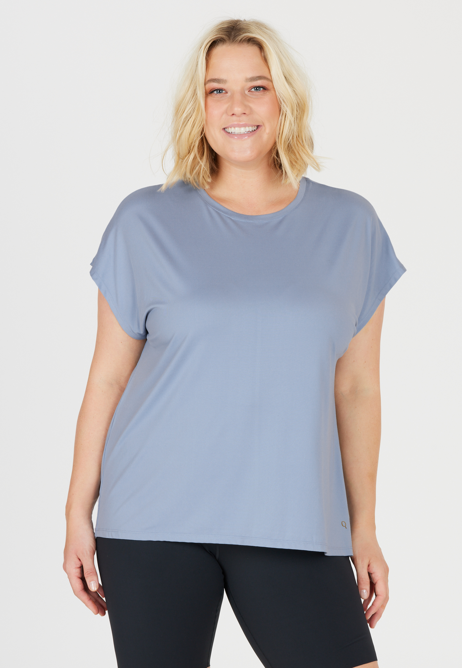Q SPORTSWEAR, Jenirei