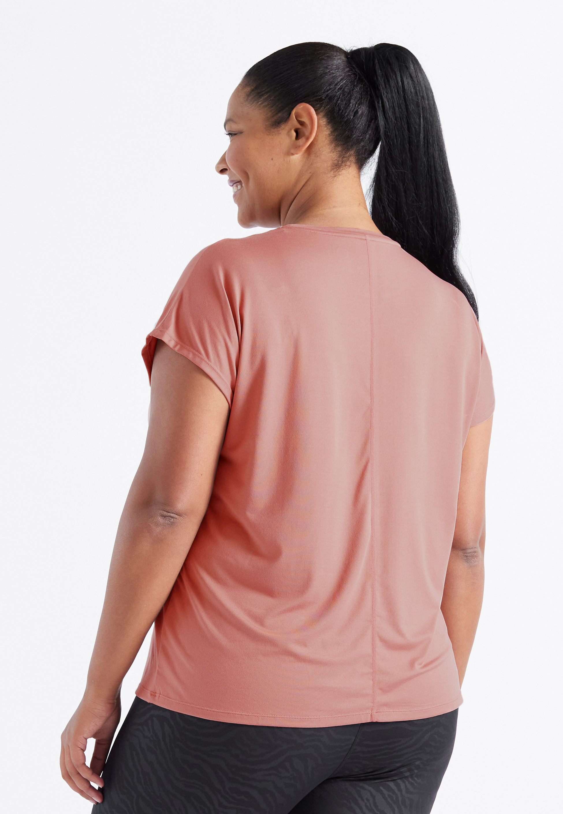 Q SPORTSWEAR, Jenirei