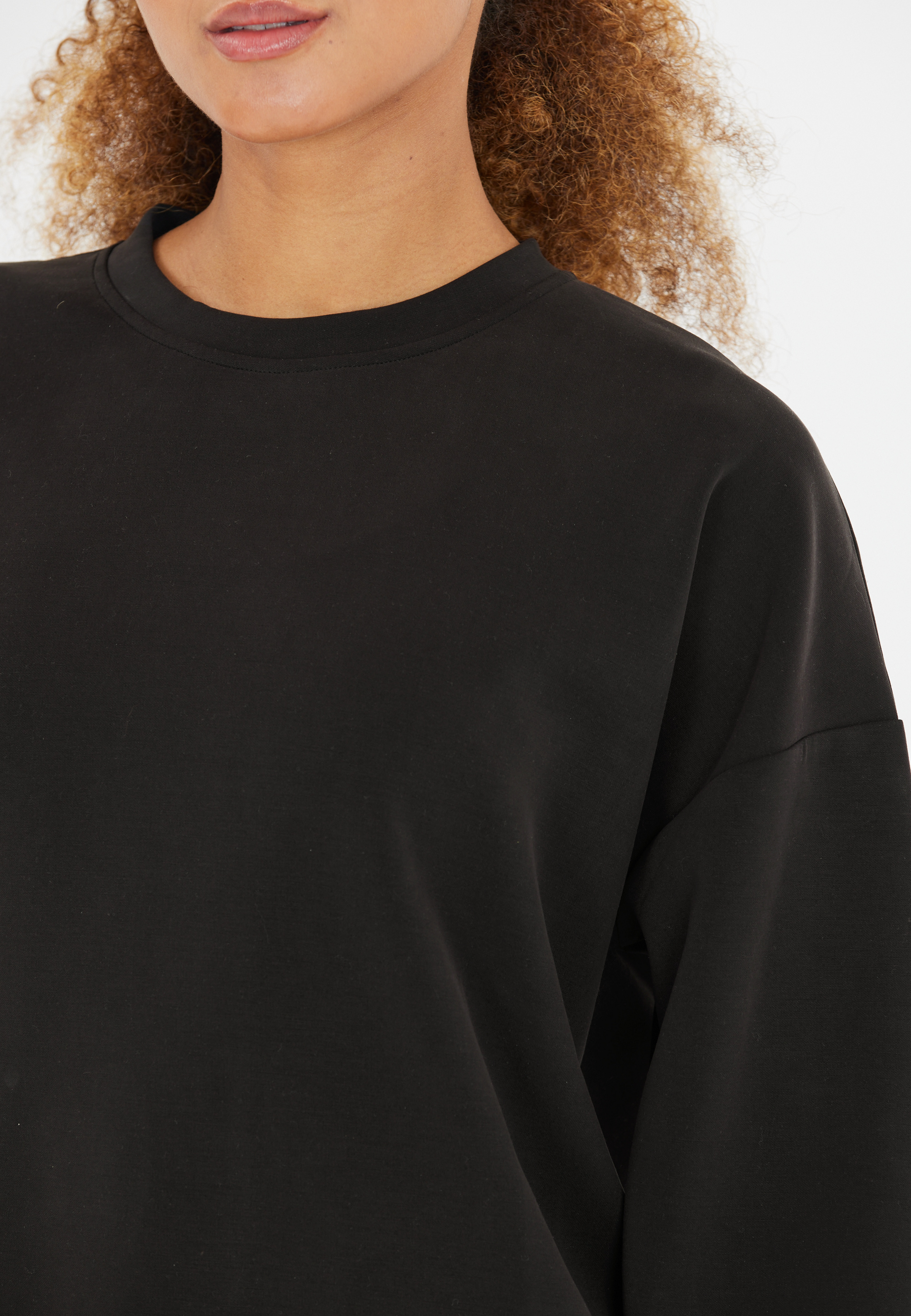 ATHLECIA, Jillnana Sweatshirt