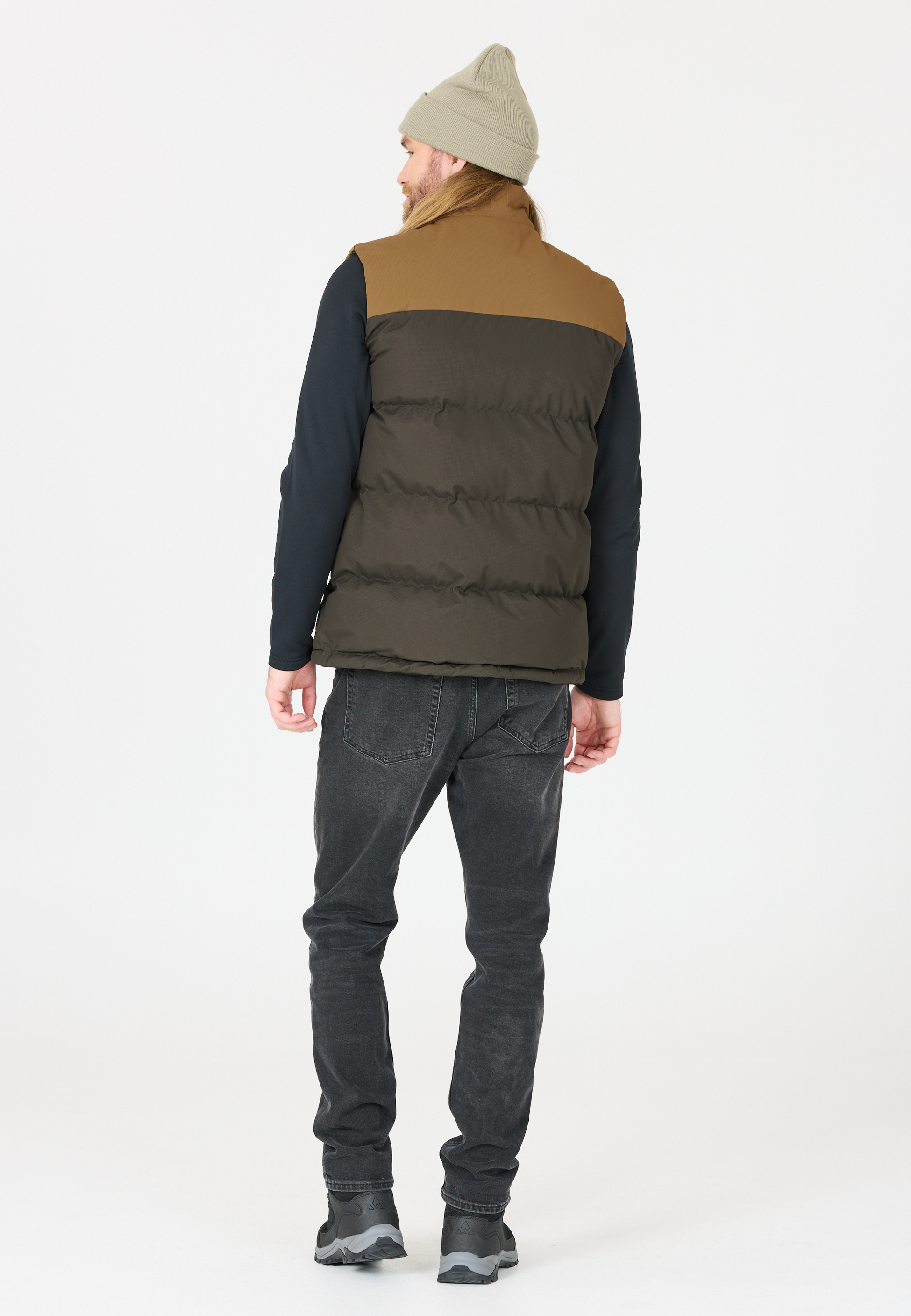 WHISTLER, Jokub Vest