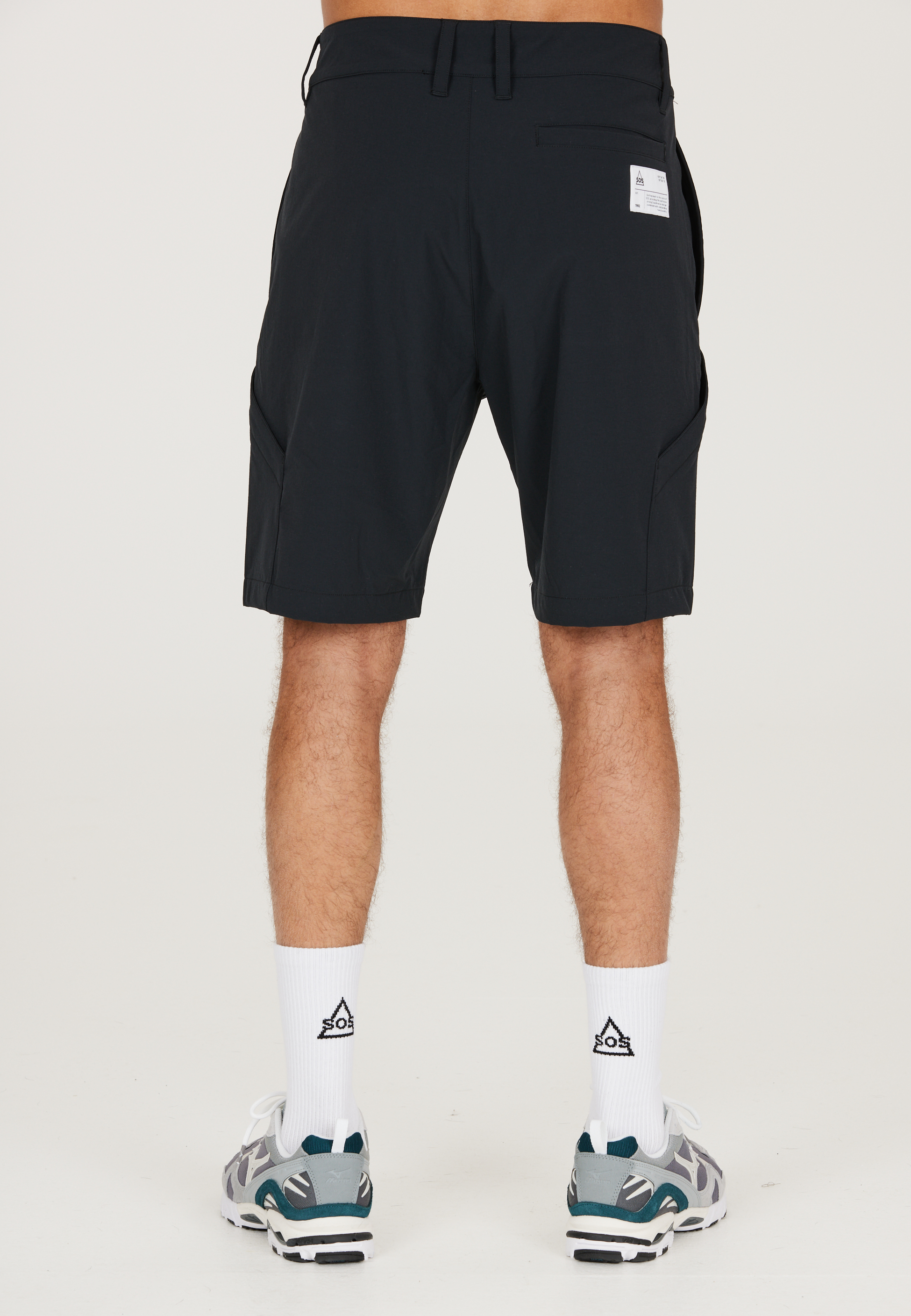 SOS, Komodo Shorts
