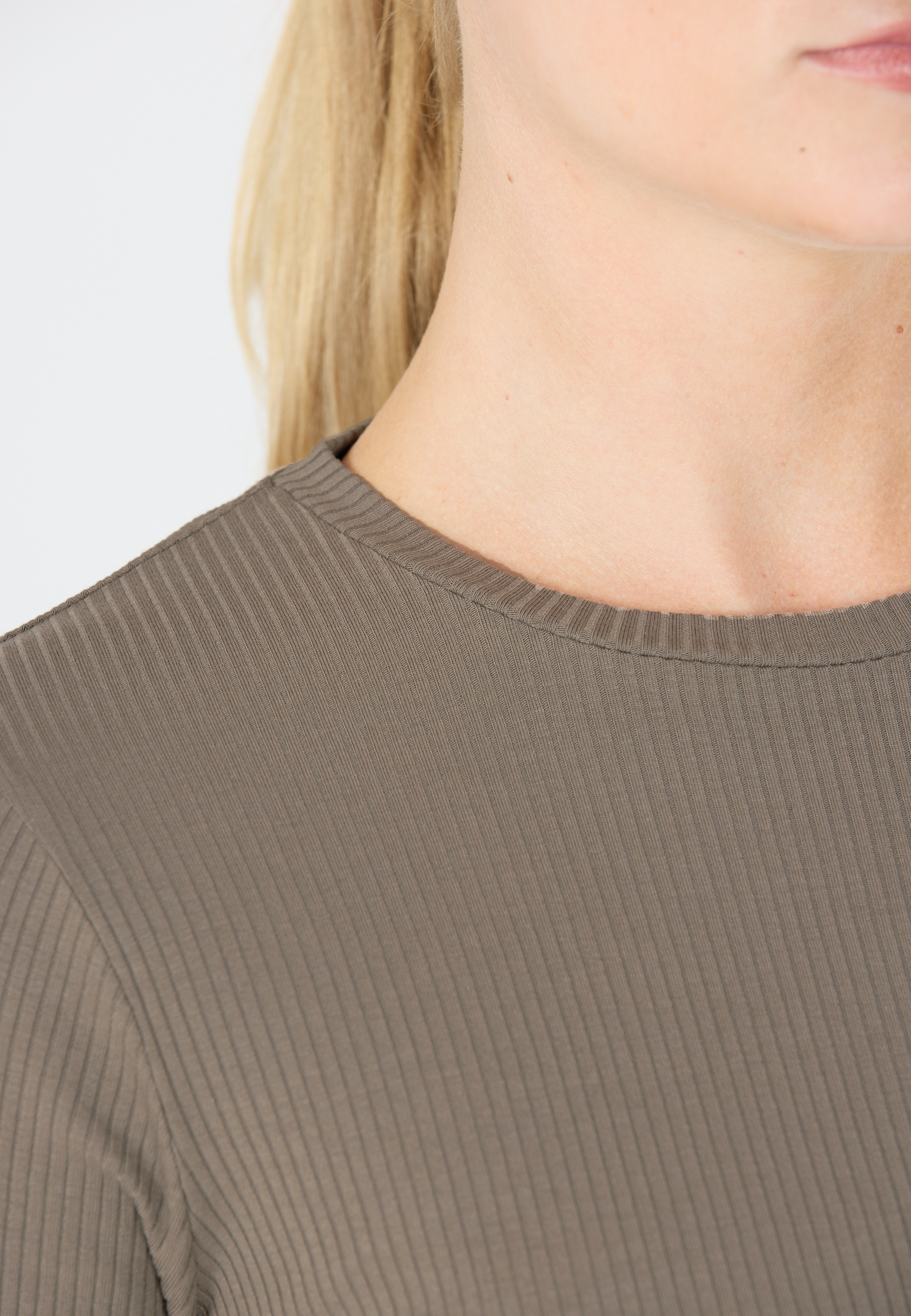 ATHLECIA, Lankae Long Sleeve Shirt