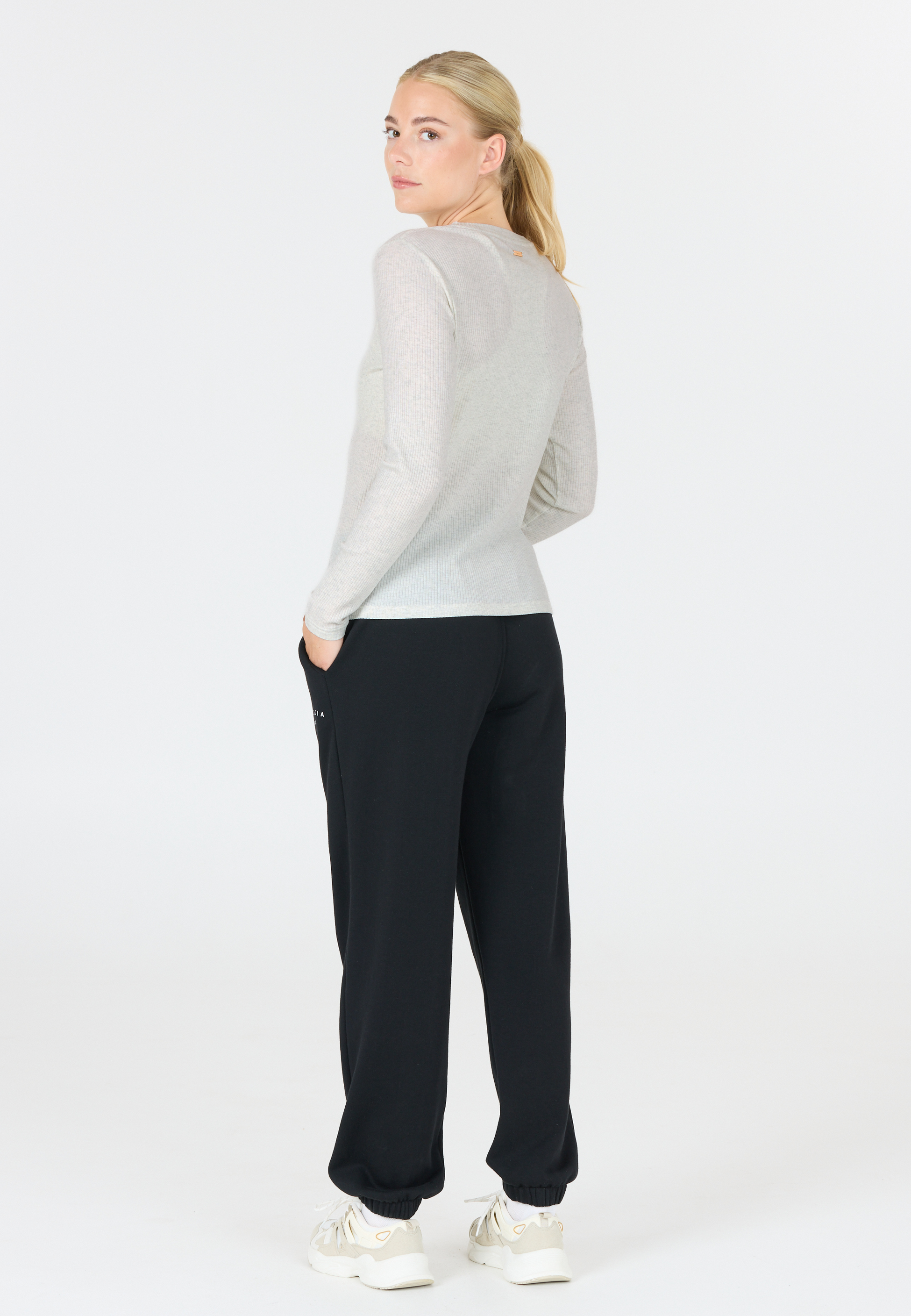 ATHLECIA, Lankae Long Sleeve Shirt