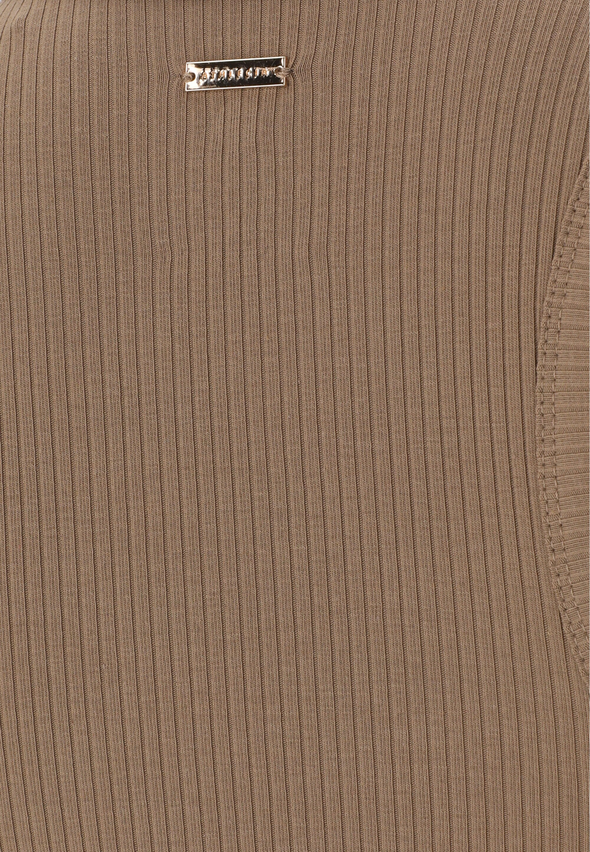 ATHLECIA, Lankae Top