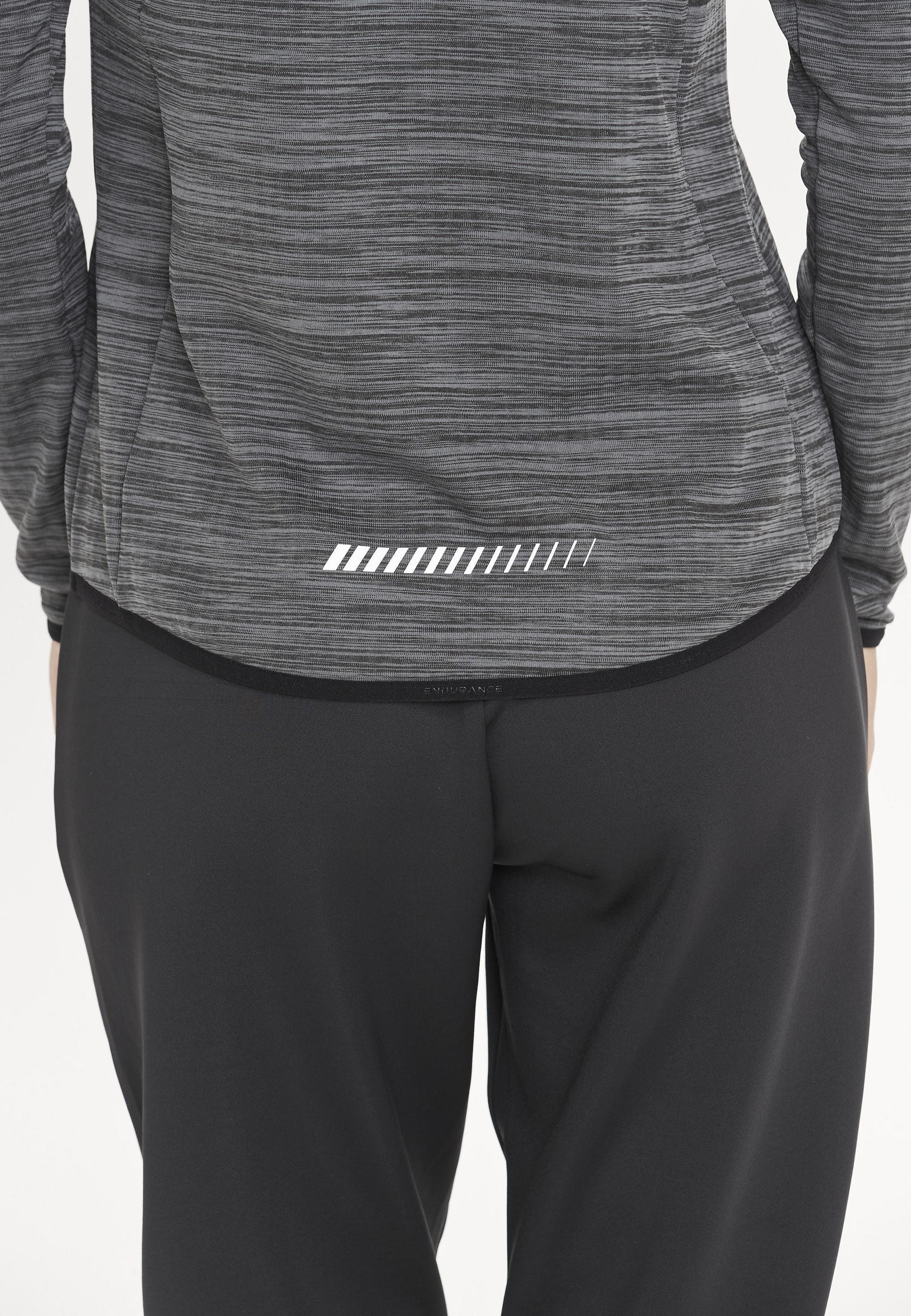 ENDURANCE, Leah Midlayer