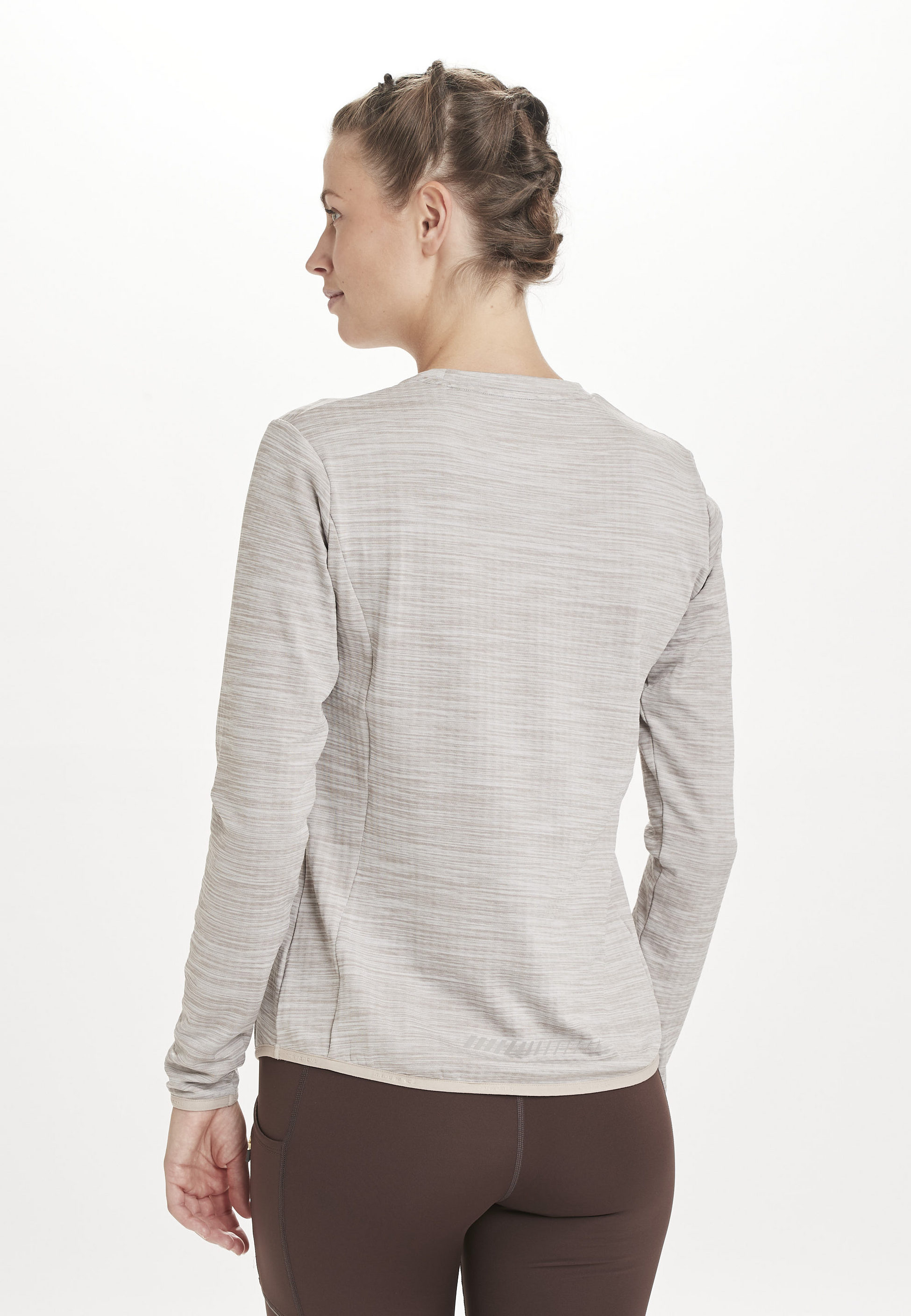 ENDURANCE, Leah Midlayer