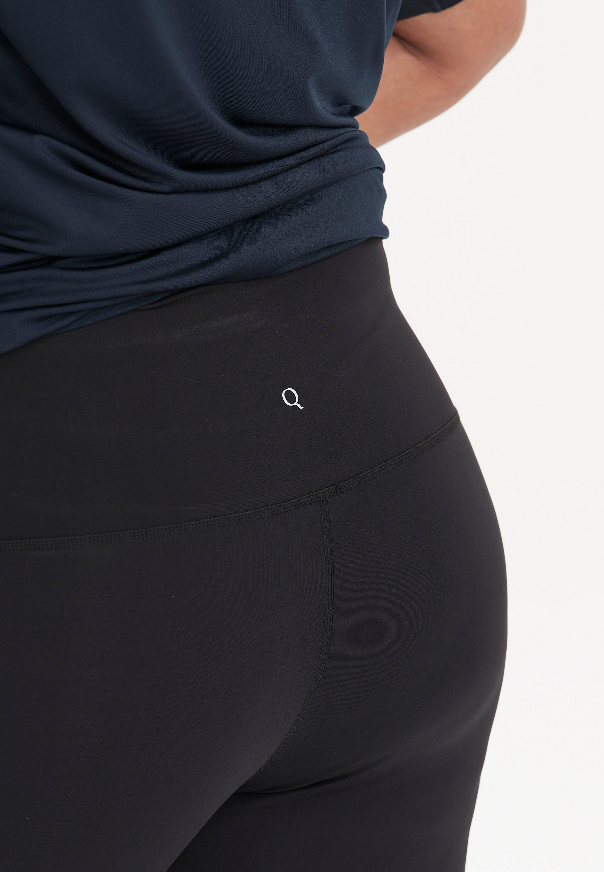 Q SPORTSWEAR, Lucy