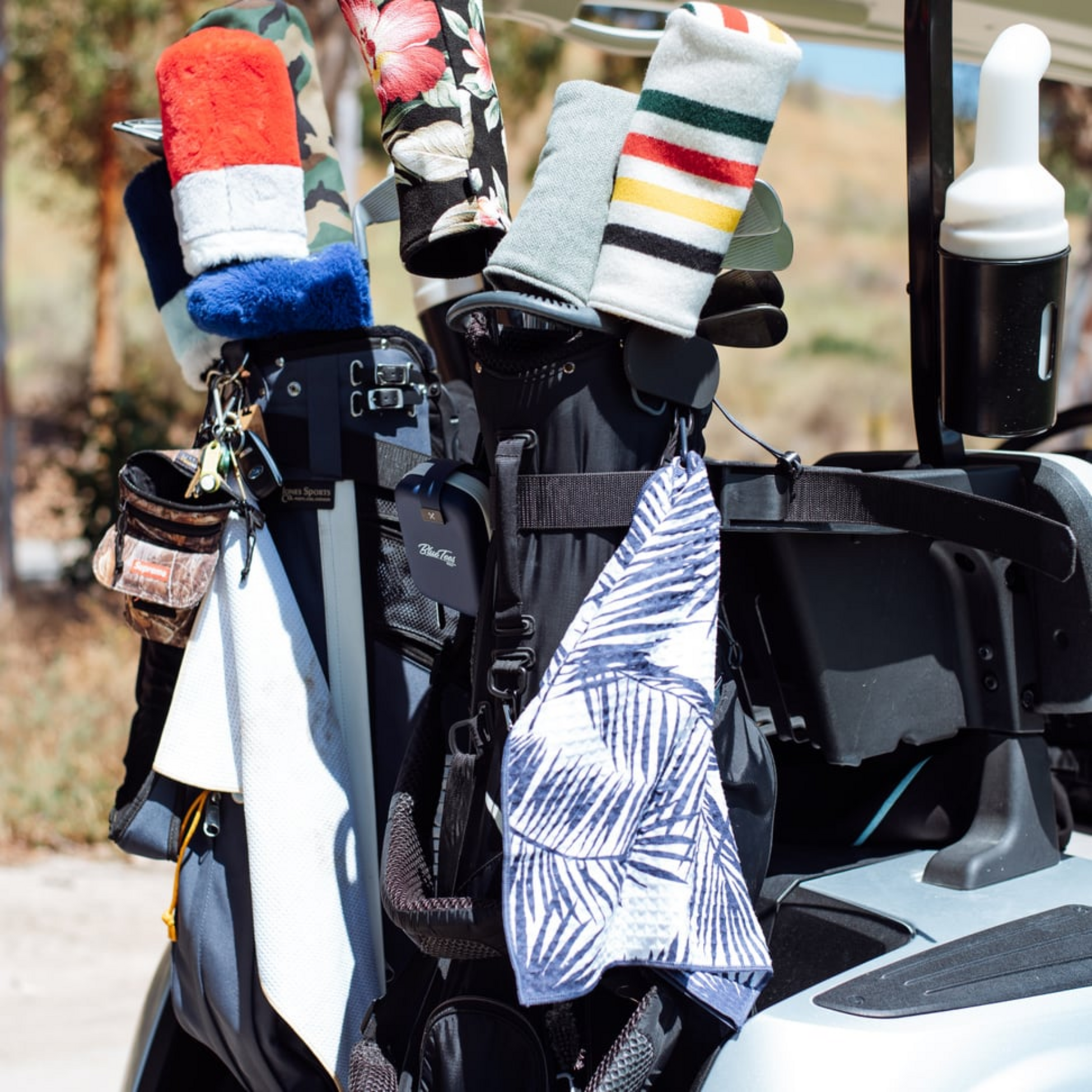 BLUE TEES, Magnetic Caddy Towel