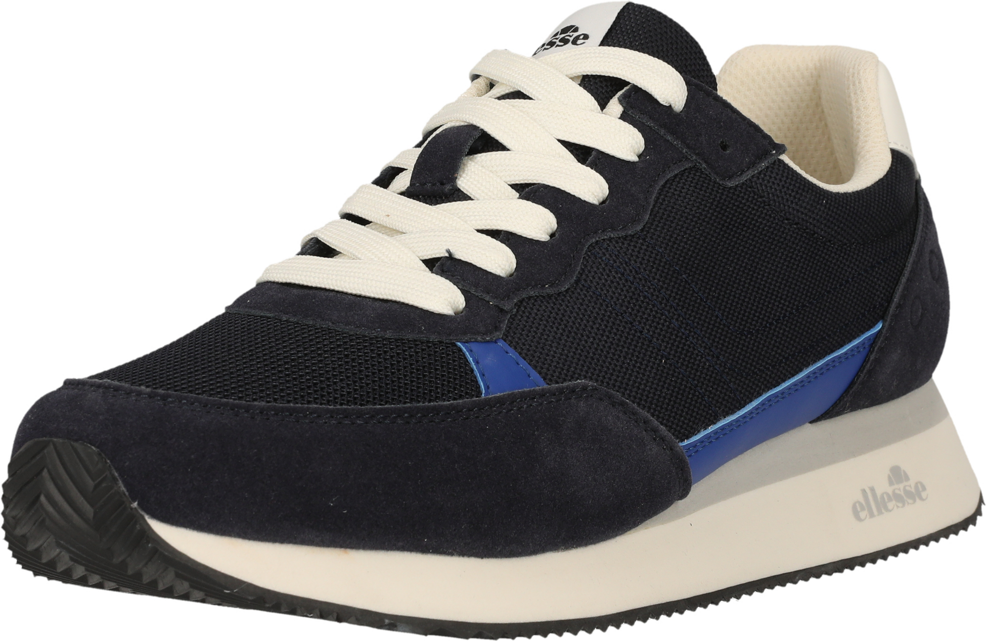 ELLESSE, Martie