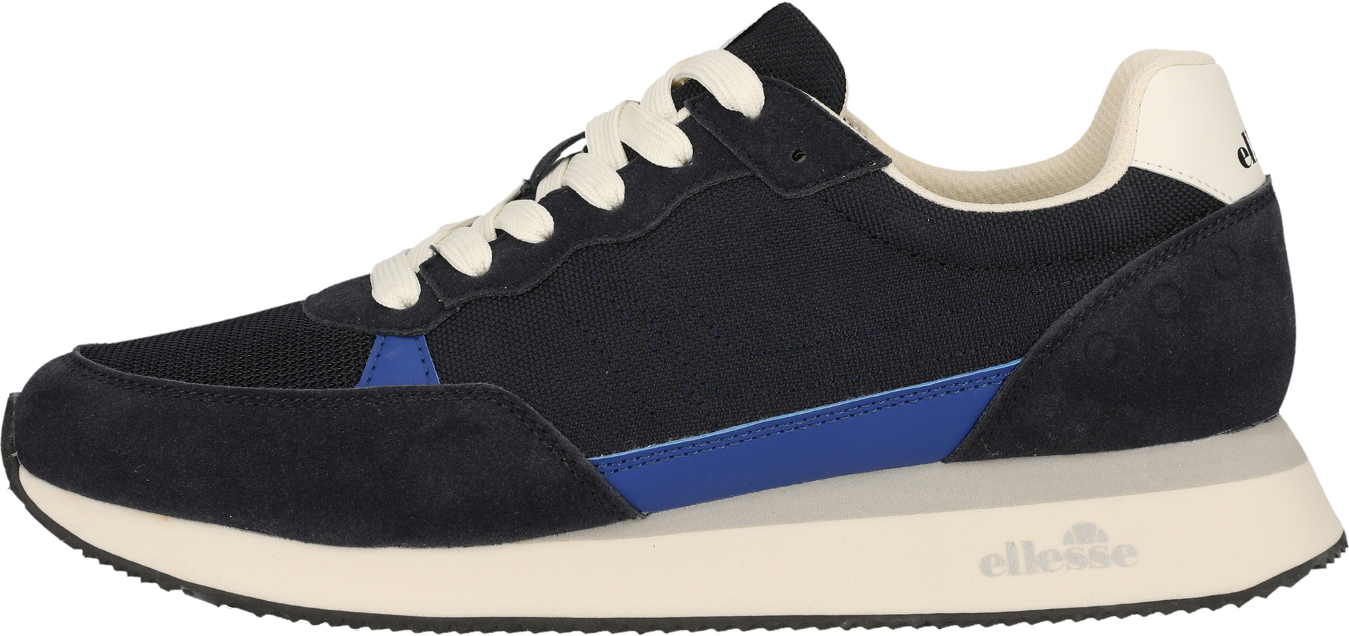 ELLESSE, Martie