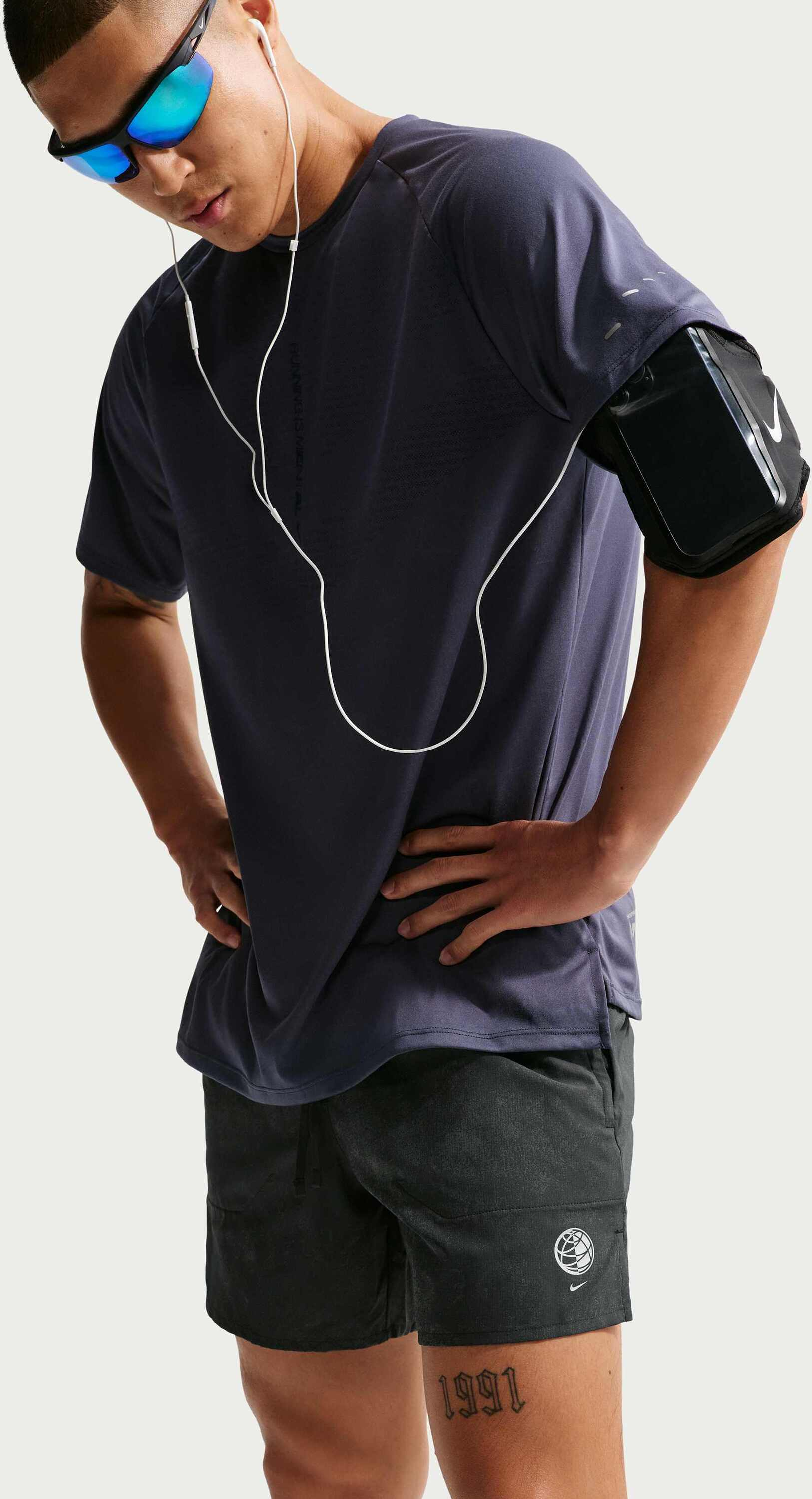 NIKE, Men's 5 Brief-lined Running Shorts With Reflective Design Accents" Stride