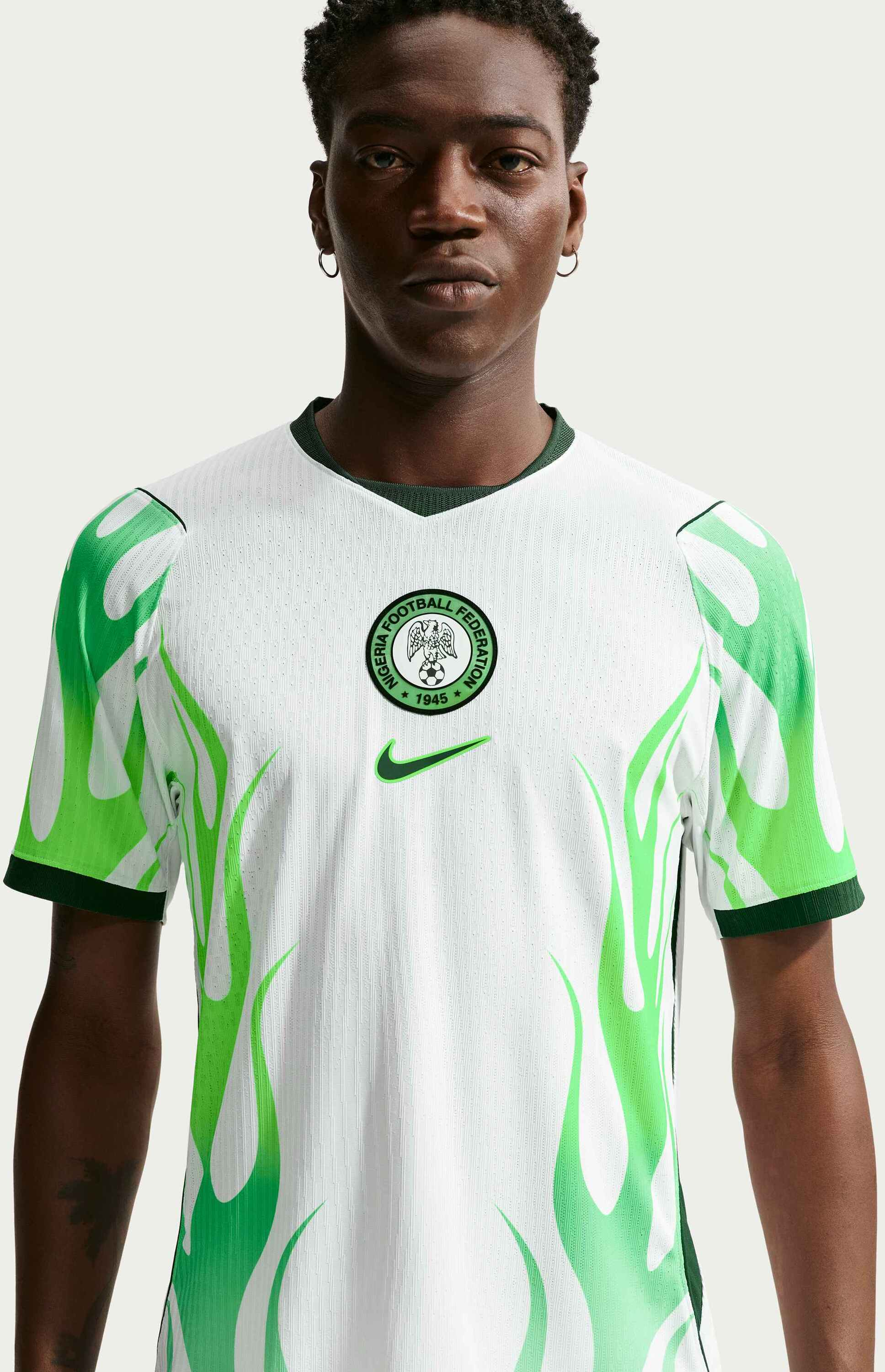 NIKE, Men's Aero-fit Football Authentic Jersey Nigeria 2026 Match Away