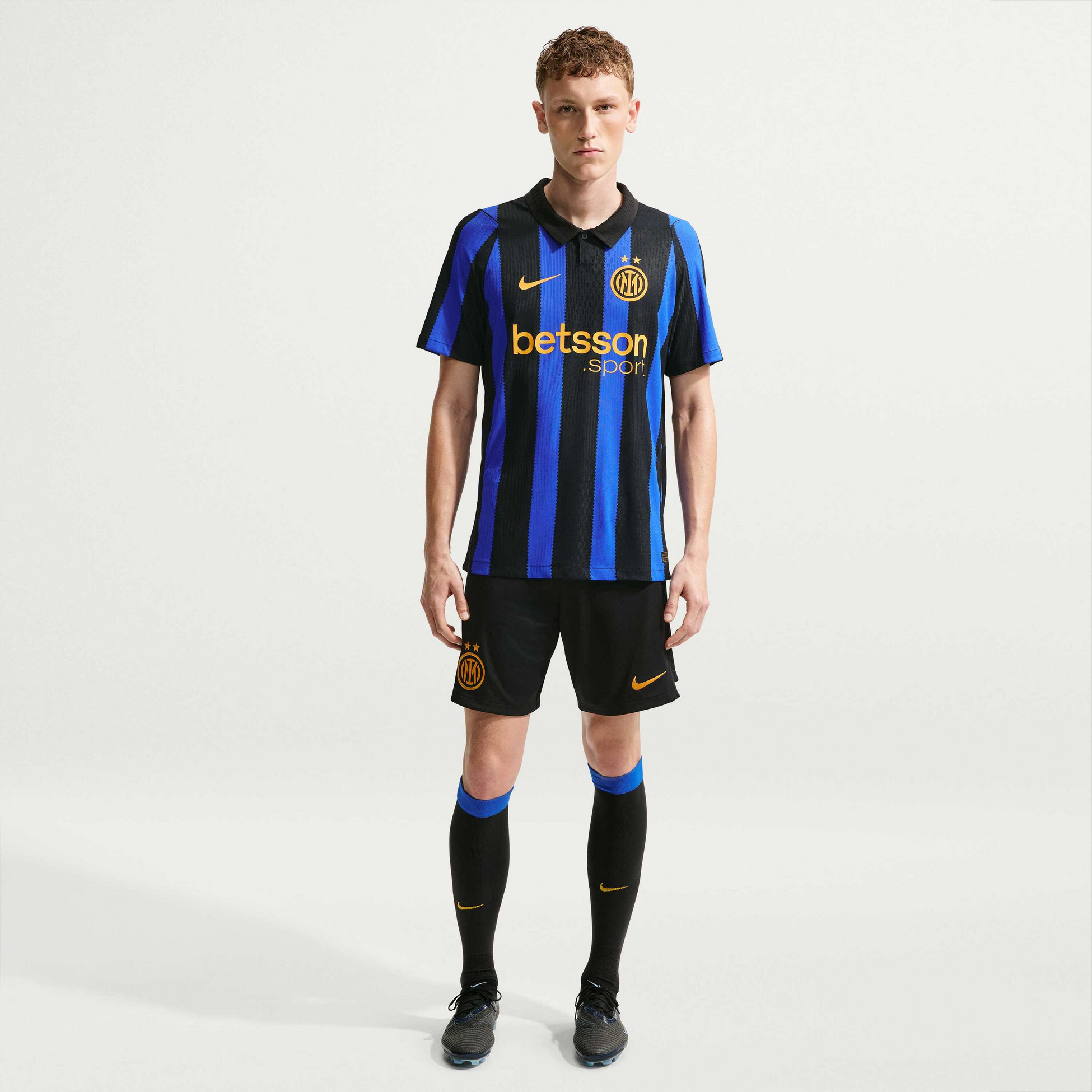 NIKE, Men's Aero-fit Football Authentic Shirt Inter Milan 2026/27 Match Home
