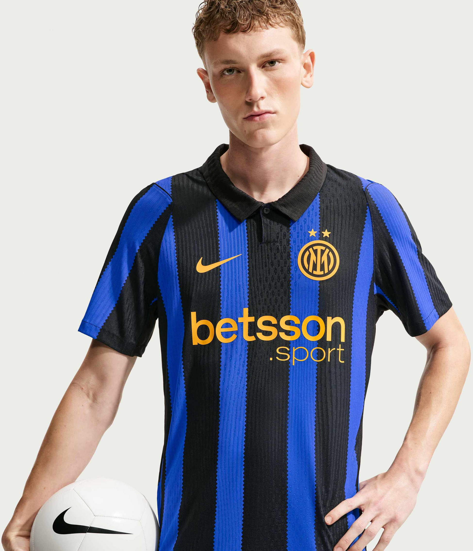 NIKE, Men's Aero-fit Football Authentic Shirt Inter Milan 2026/27 Match Home