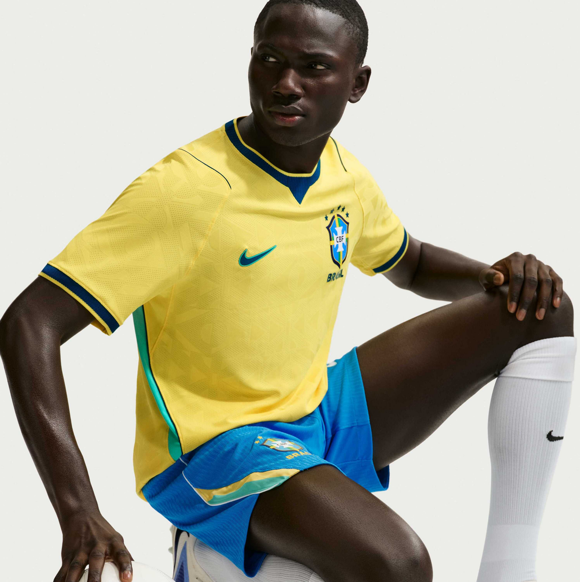 NIKE, Men's Aero-fit Football Shirt Brazil National Team 2026 Match Home