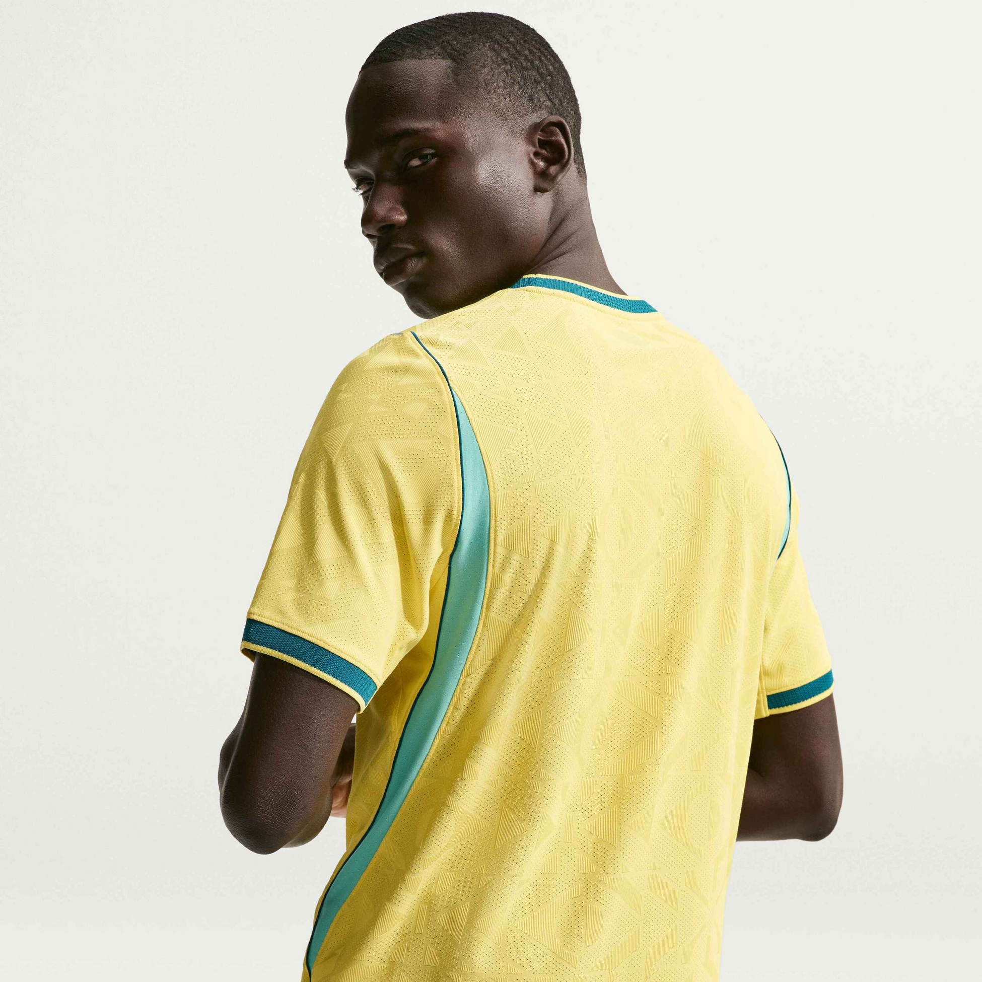 NIKE, Men's Aero-fit Football Shirt Brazil National Team 2026 Match Home