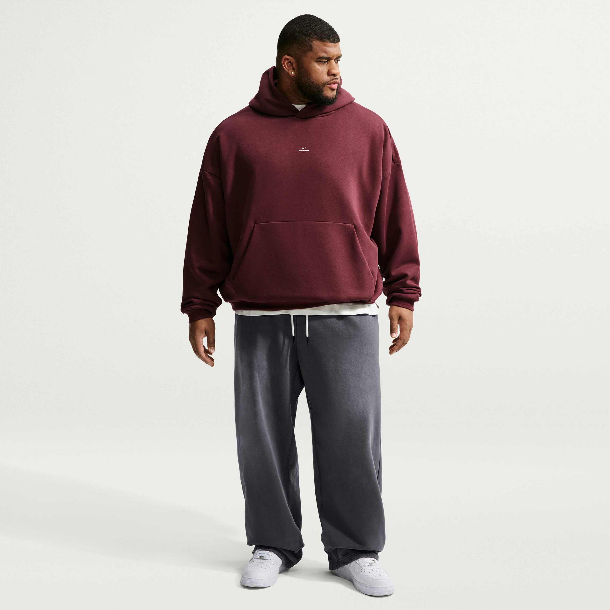 NIKE, Men's Brushed Heavy Oversized Basketball Trousers Standard Issue