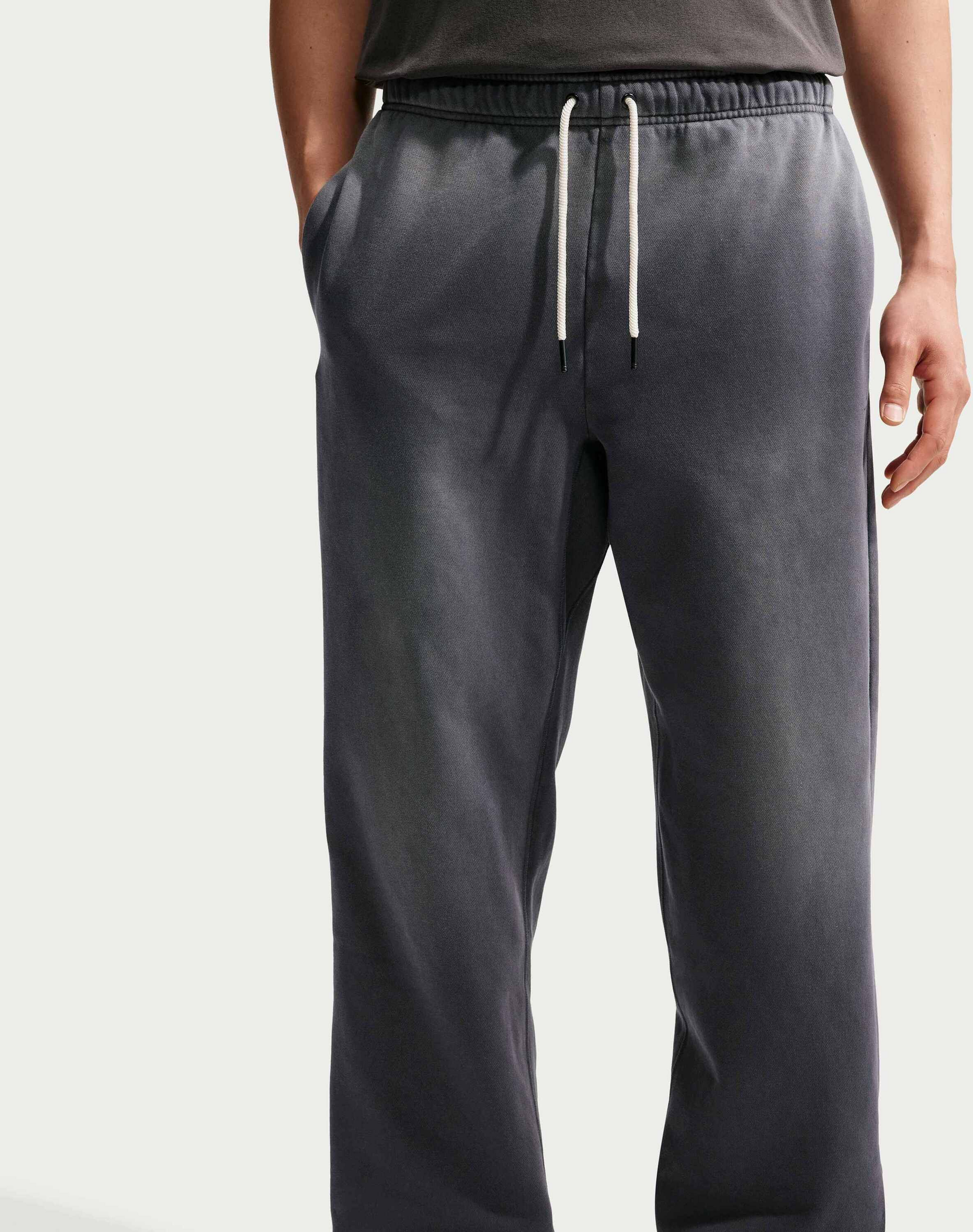 NIKE, Men's Brushed Heavy Oversized Basketball Trousers Standard Issue