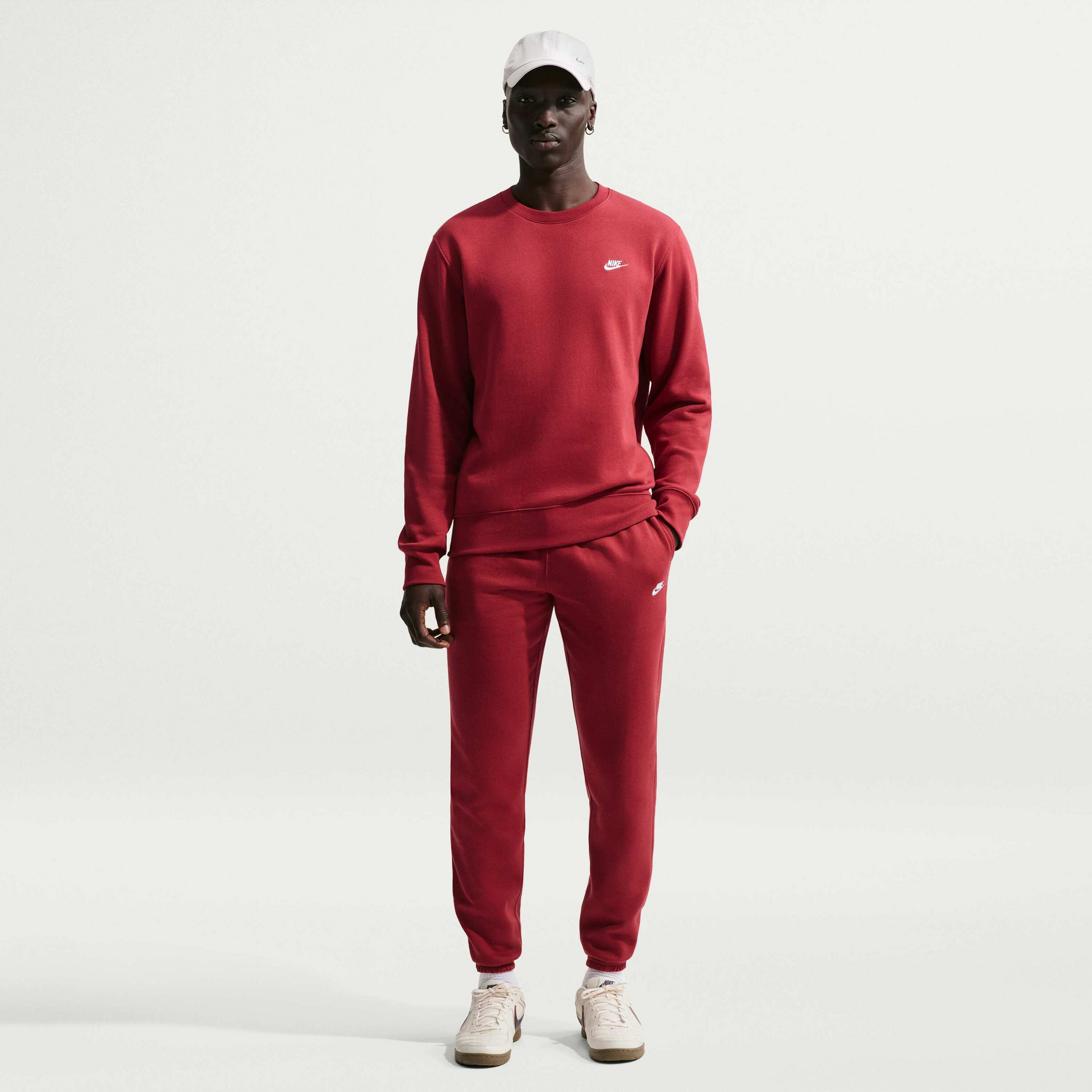 NIKE, Men's Cuffed Brushed Fleece Trousers Club