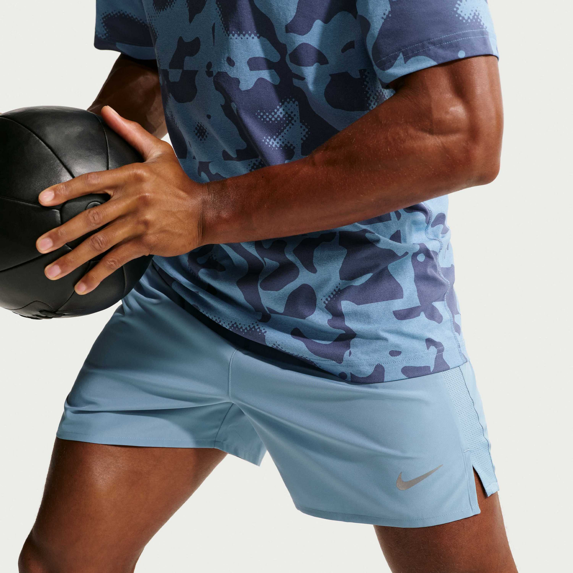 NIKE, Men's Dri-fit 12.5cm (approx.) 2-in-1 Versatile Shorts Challenger