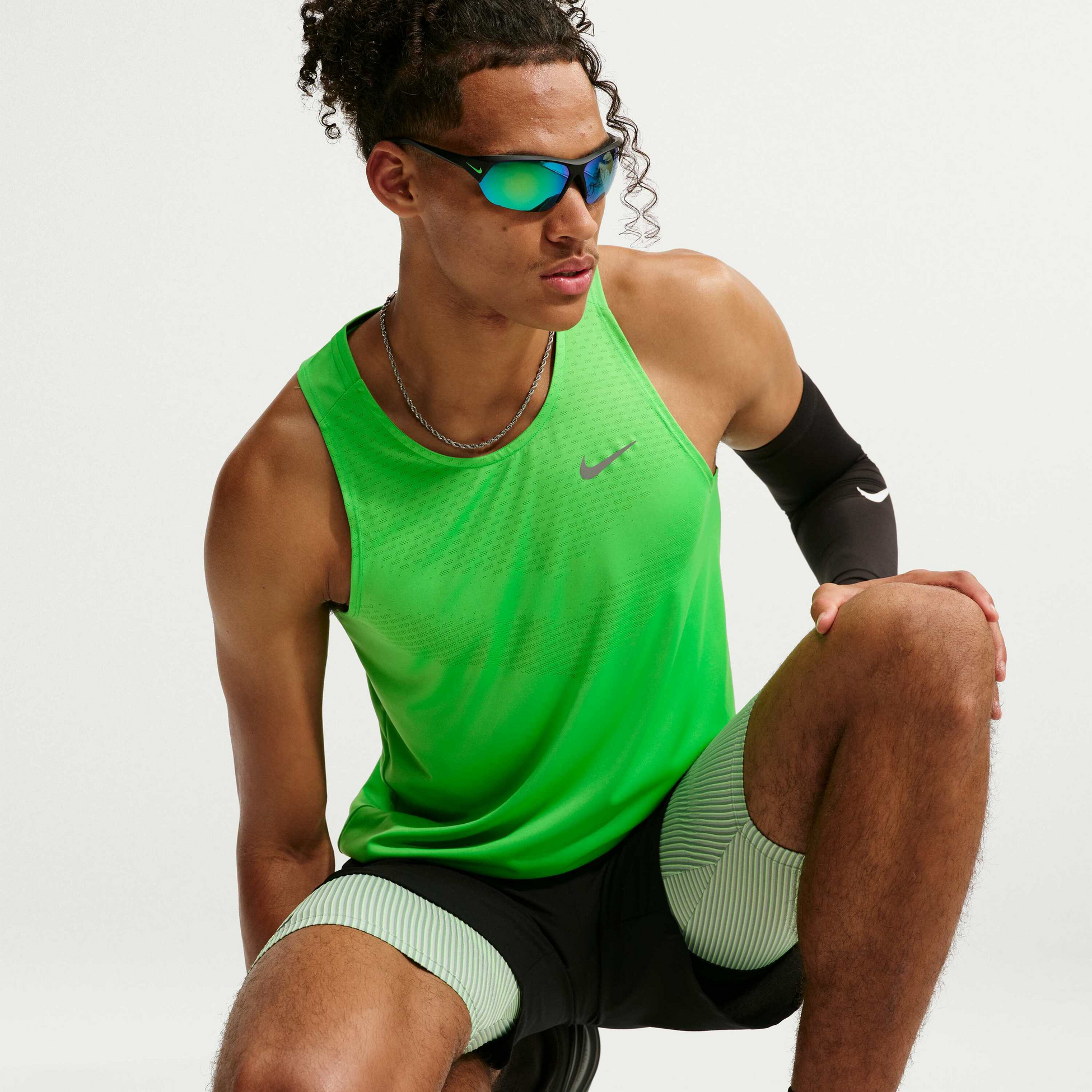 NIKE, Men's Dri-fit Adv Running Tank Top Stride