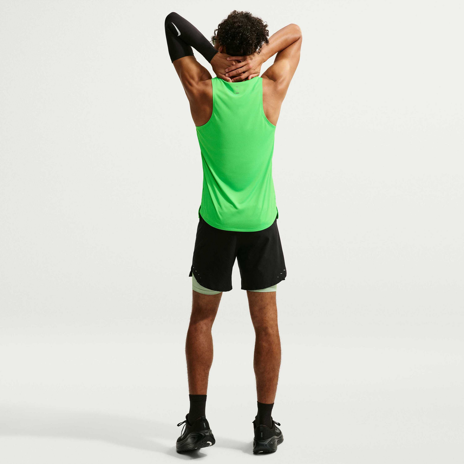 NIKE, Men's Dri-fit Adv Running Tank Top Stride