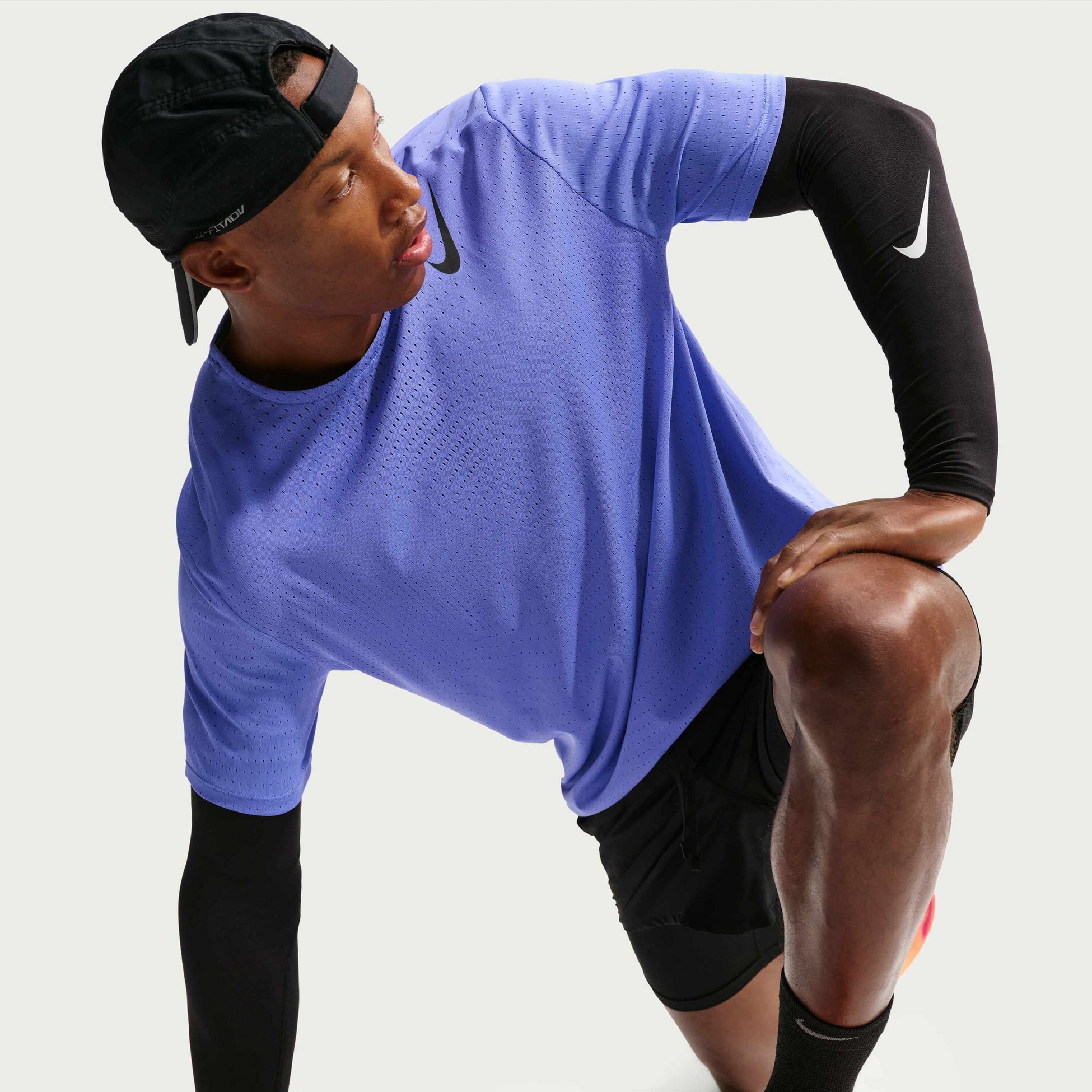 NIKE, Men's Dri-fit Adv Short-sleeve Running Top Aeroswift