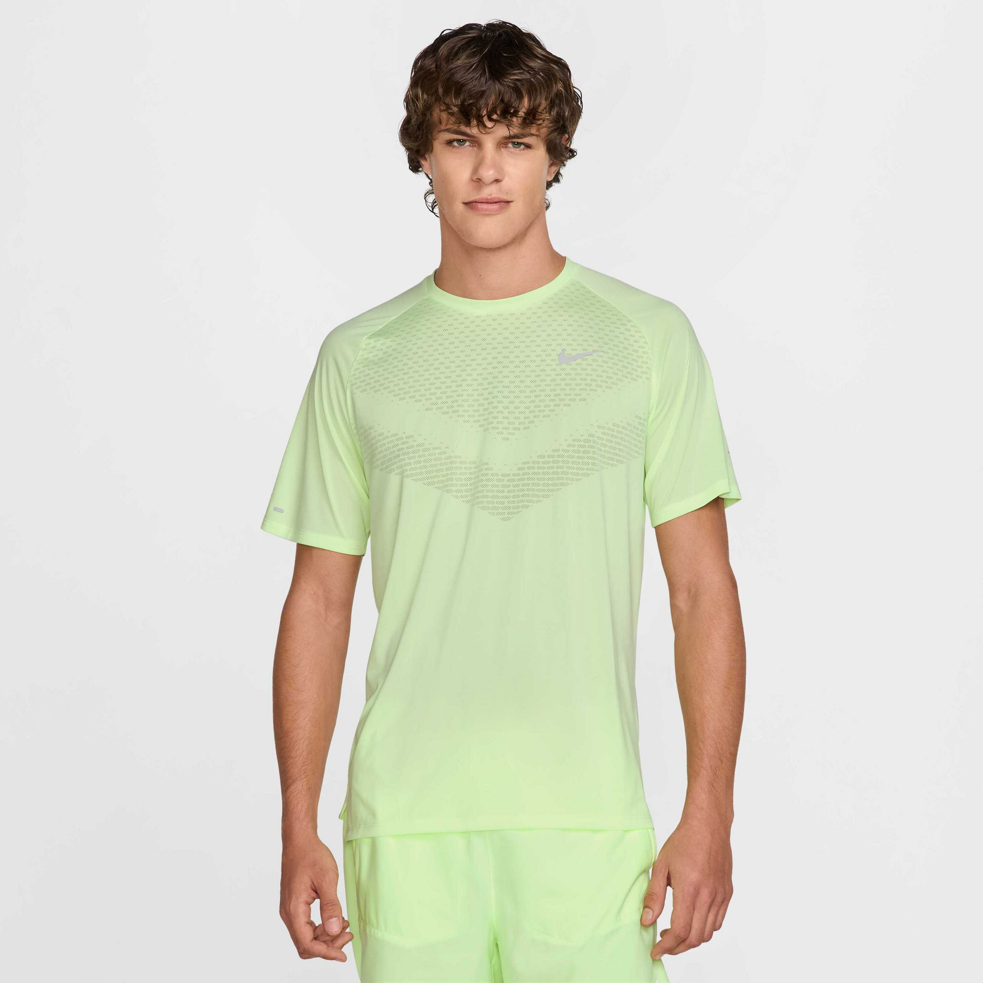 NIKE, Men's Dri-fit Adv Short-sleeve Running Top Stride