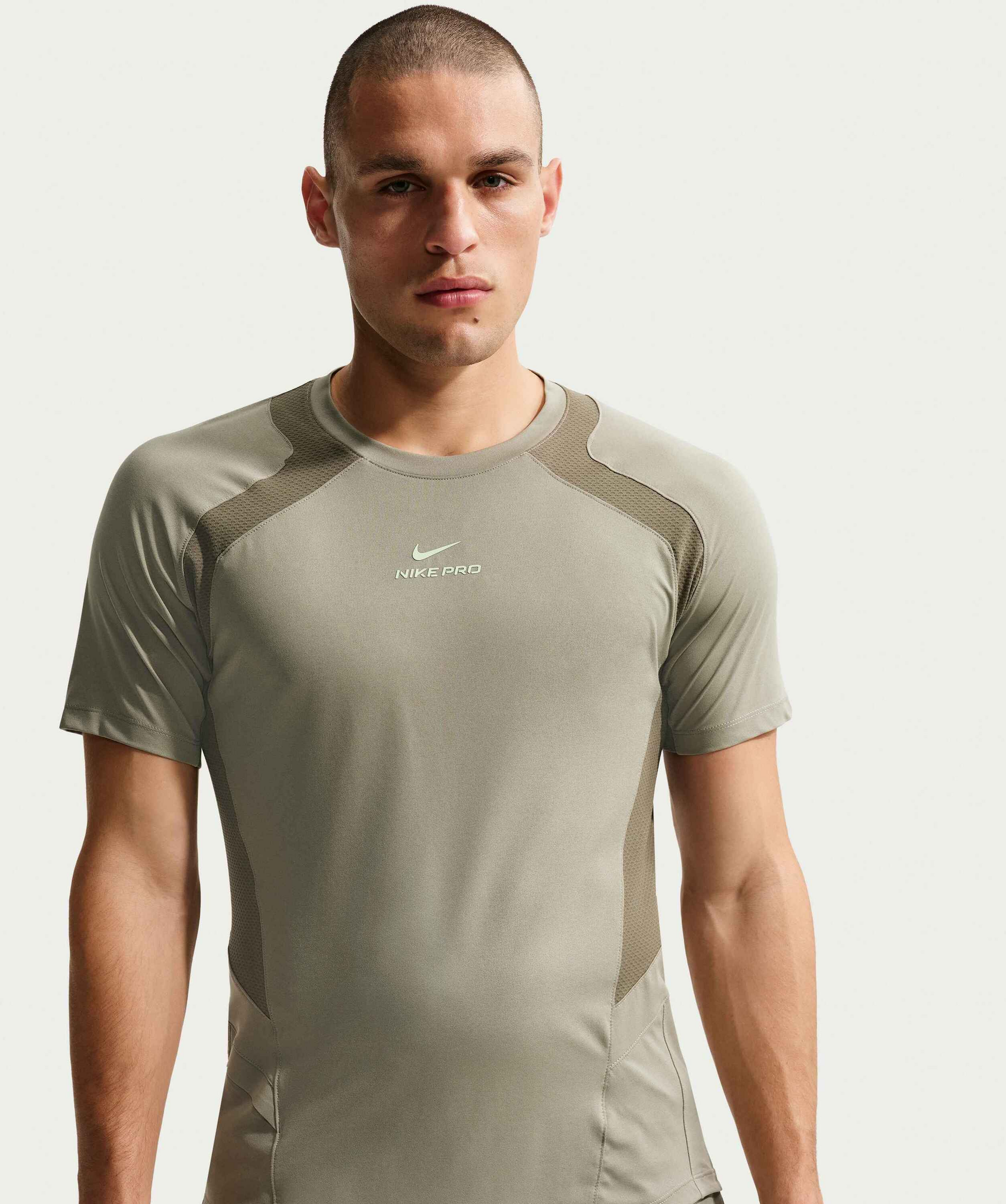 NIKE, Men's Dri-fit Adv Short-sleeve Top Pro Training