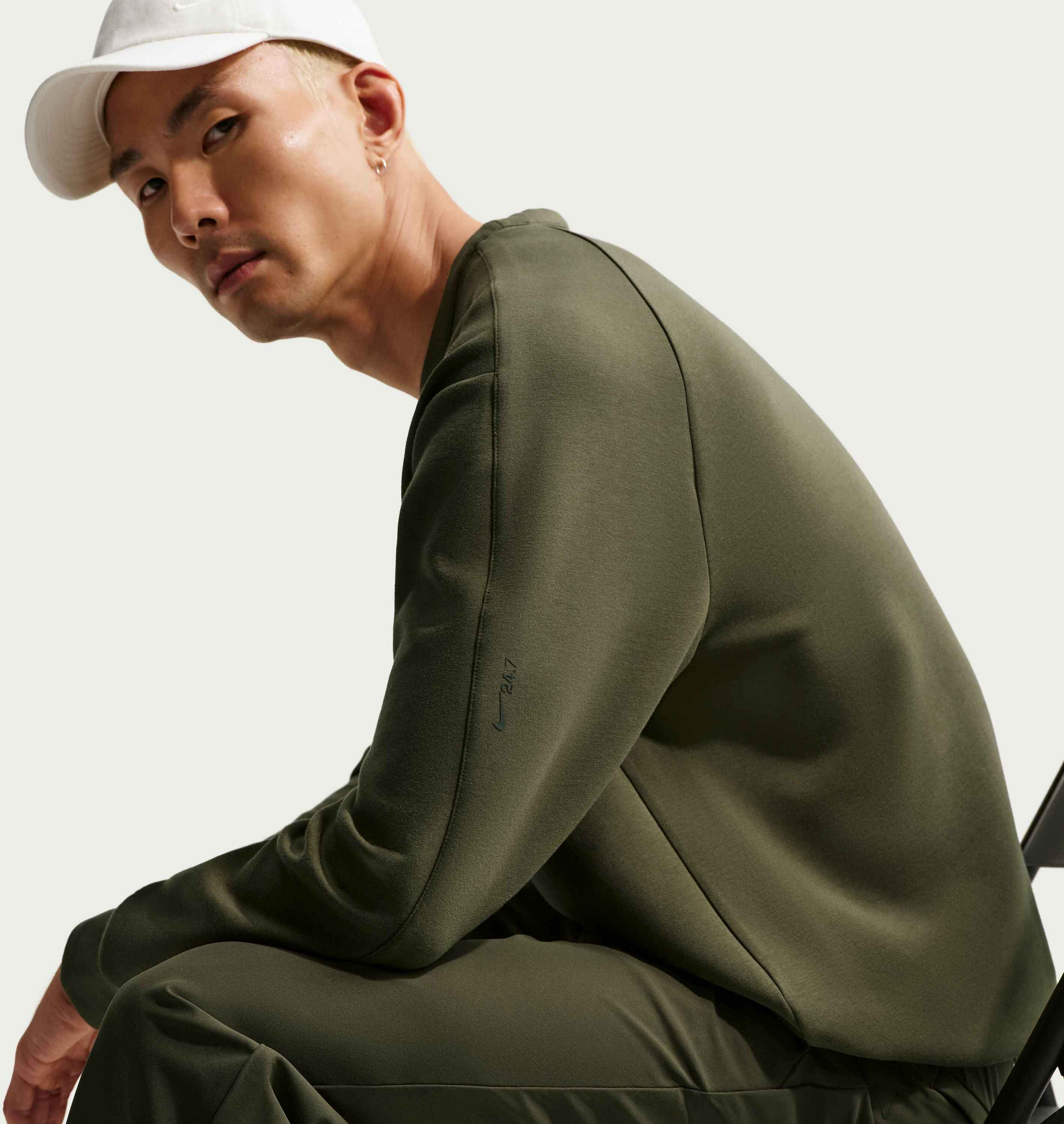 NIKE, Men's Dri-fit Crew 24.7 Impossiblysoft