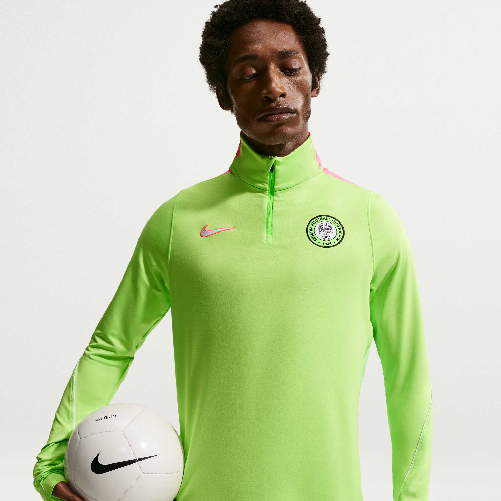 NIKE, Men's Dri-fit Football Drill Top Nigeria Strike