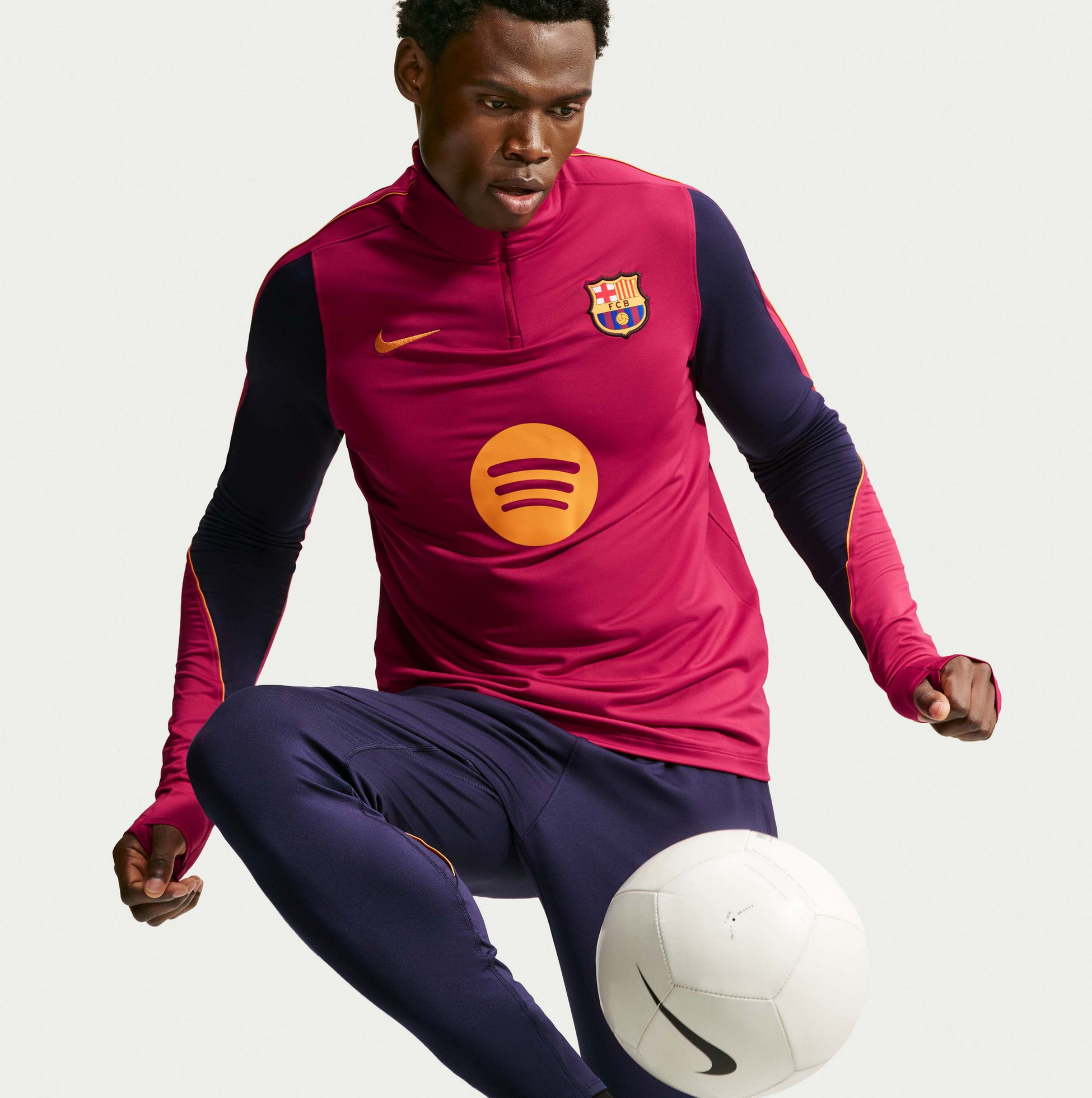 NIKE, Men's Dri-fit Football Knit Drill Top F.c. Barcelona Strike