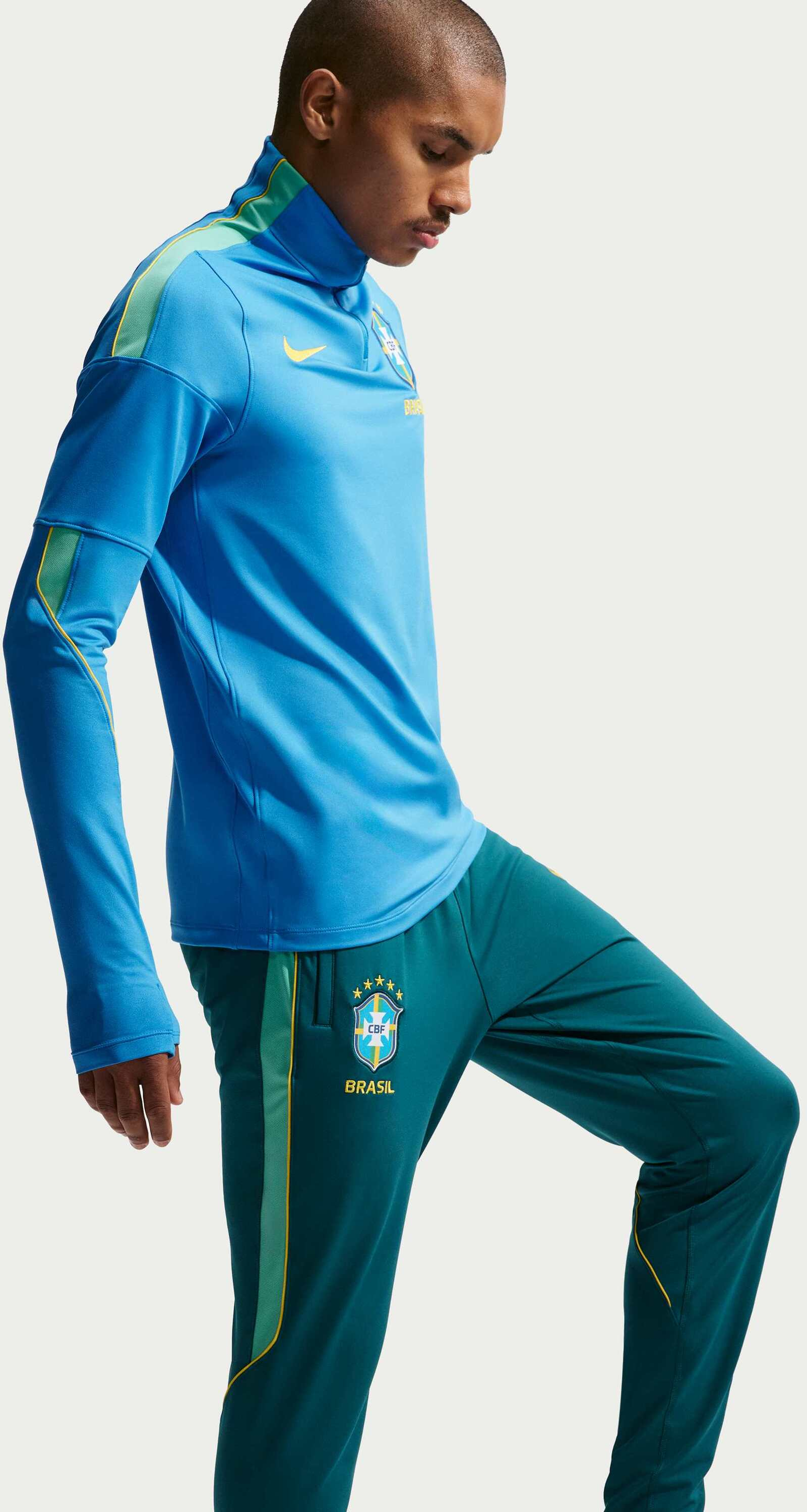 NIKE, Men's Dri-fit Football Knit Pants Brazil Strike