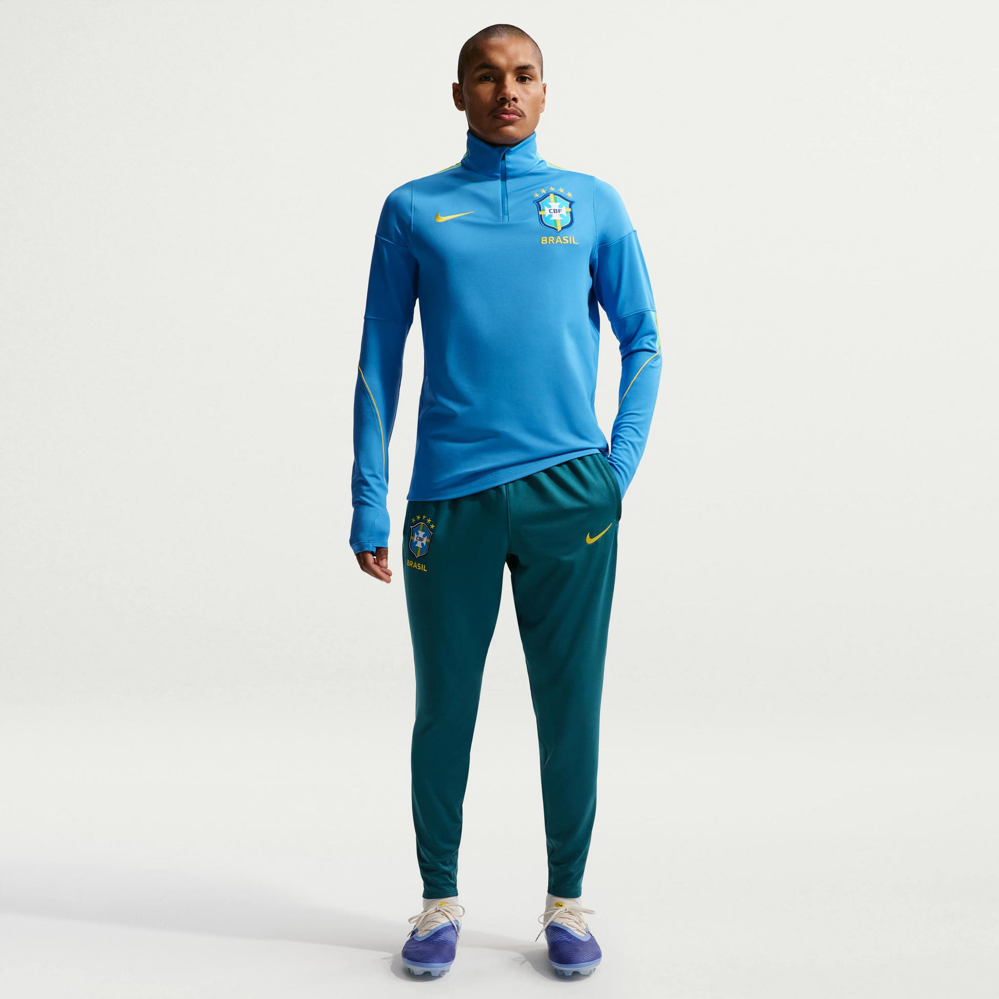 NIKE, Men's Dri-fit Football Knit Pants Brazil Strike