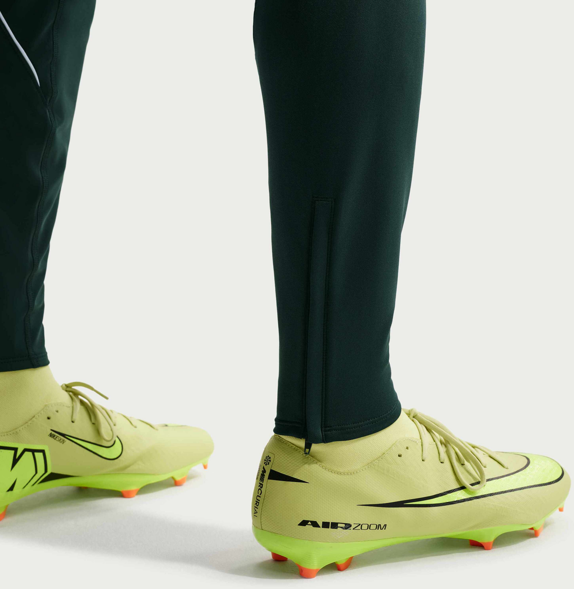 NIKE, Men's Dri-fit Football Knit Pants Nigeria Strike