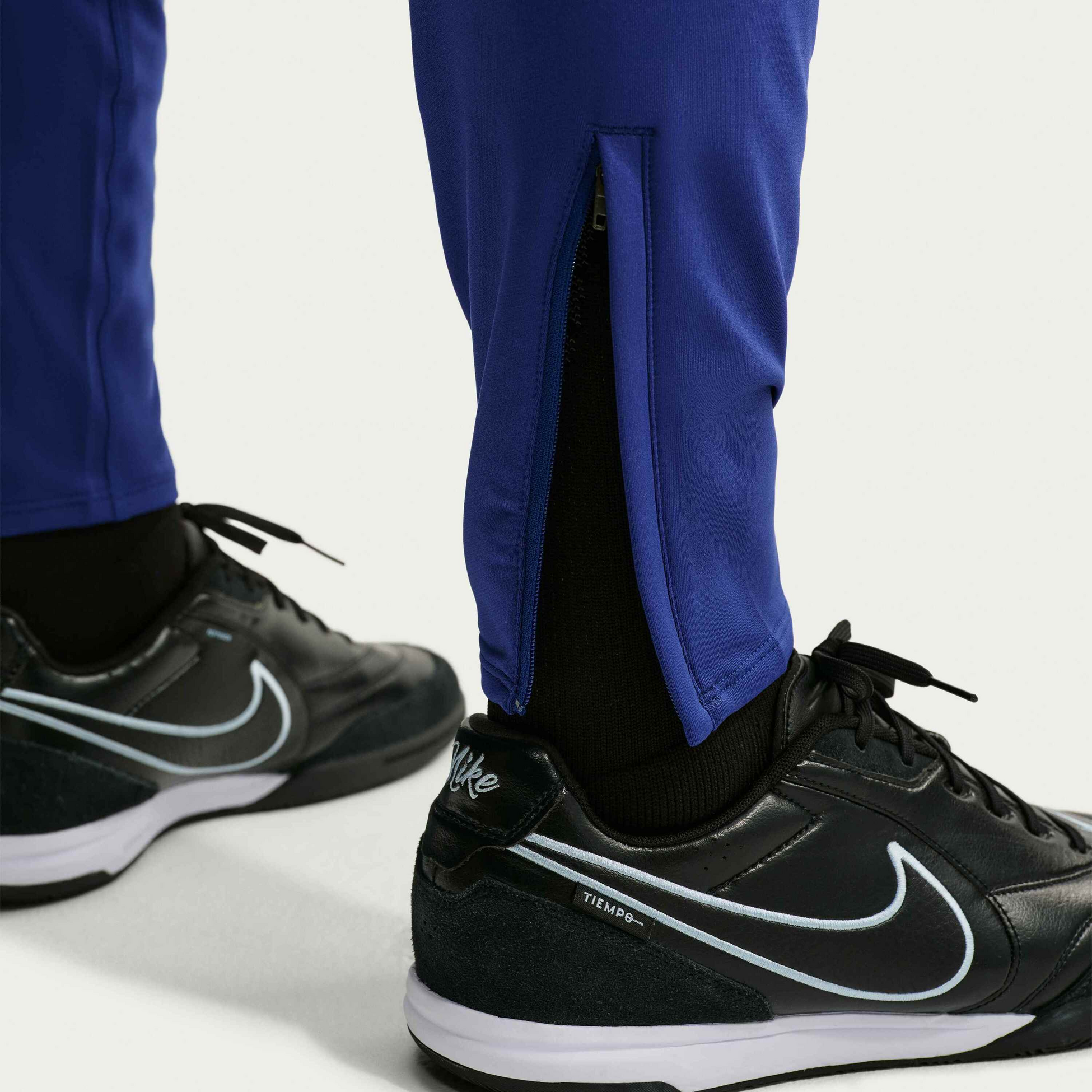 NIKE, Men's Dri-fit Football Knit Pants Paris Saint-germain Strike