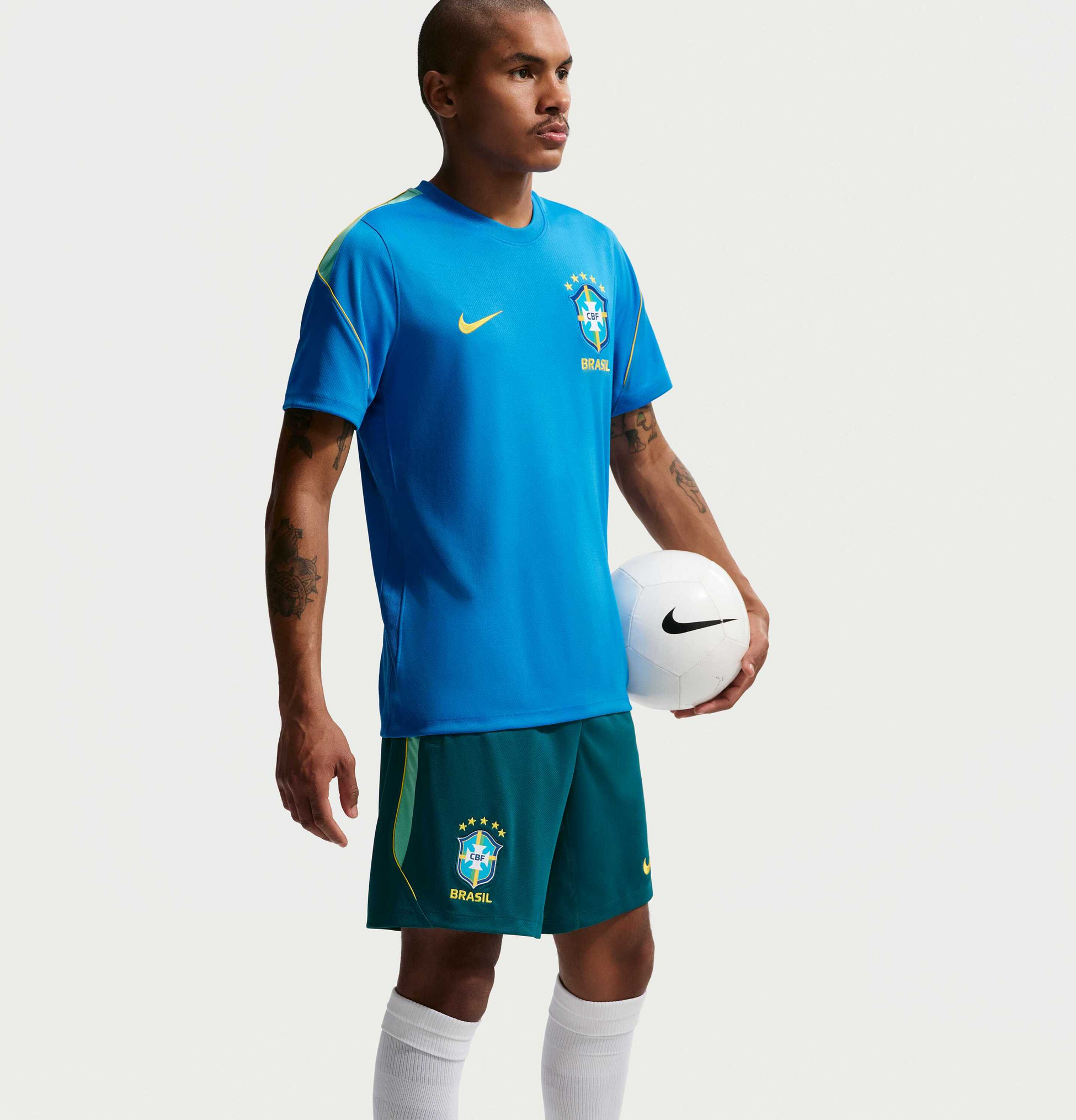 NIKE, Men's Dri-fit Football Knit Shorts Brazil Strike