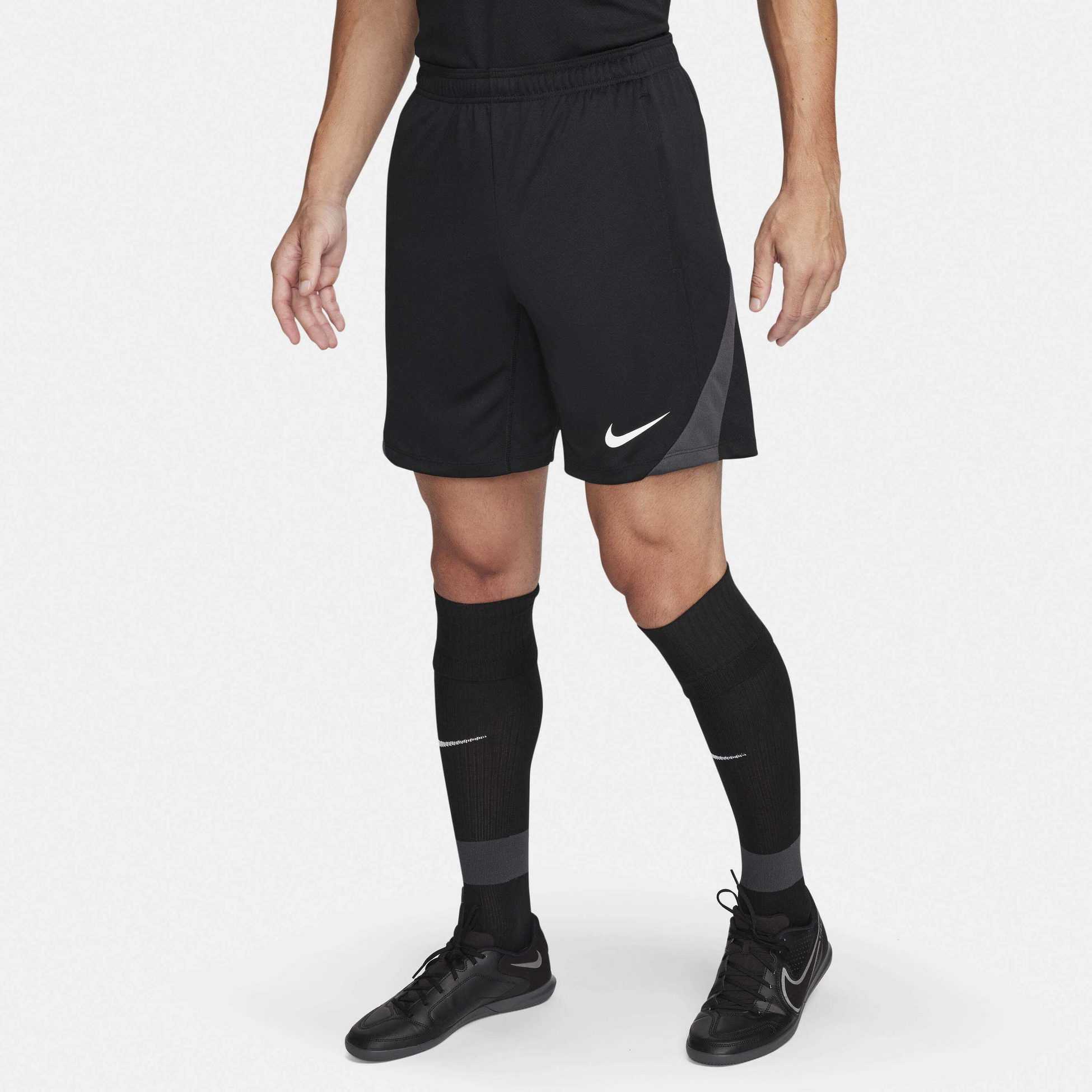 NIKE, Men's Dri-fit Football Shorts Strike