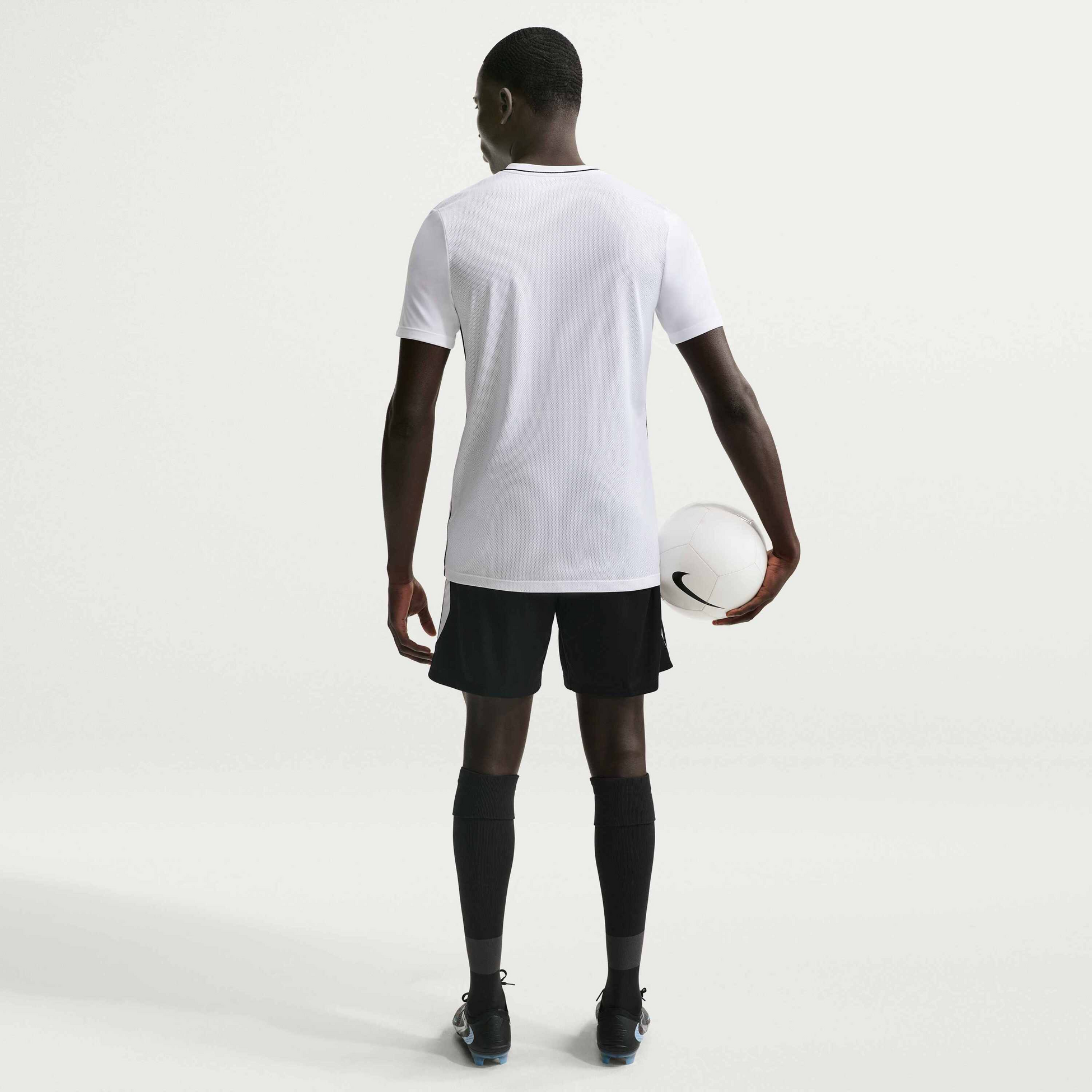 NIKE, Men's Dri-fit Football Shorts Strike