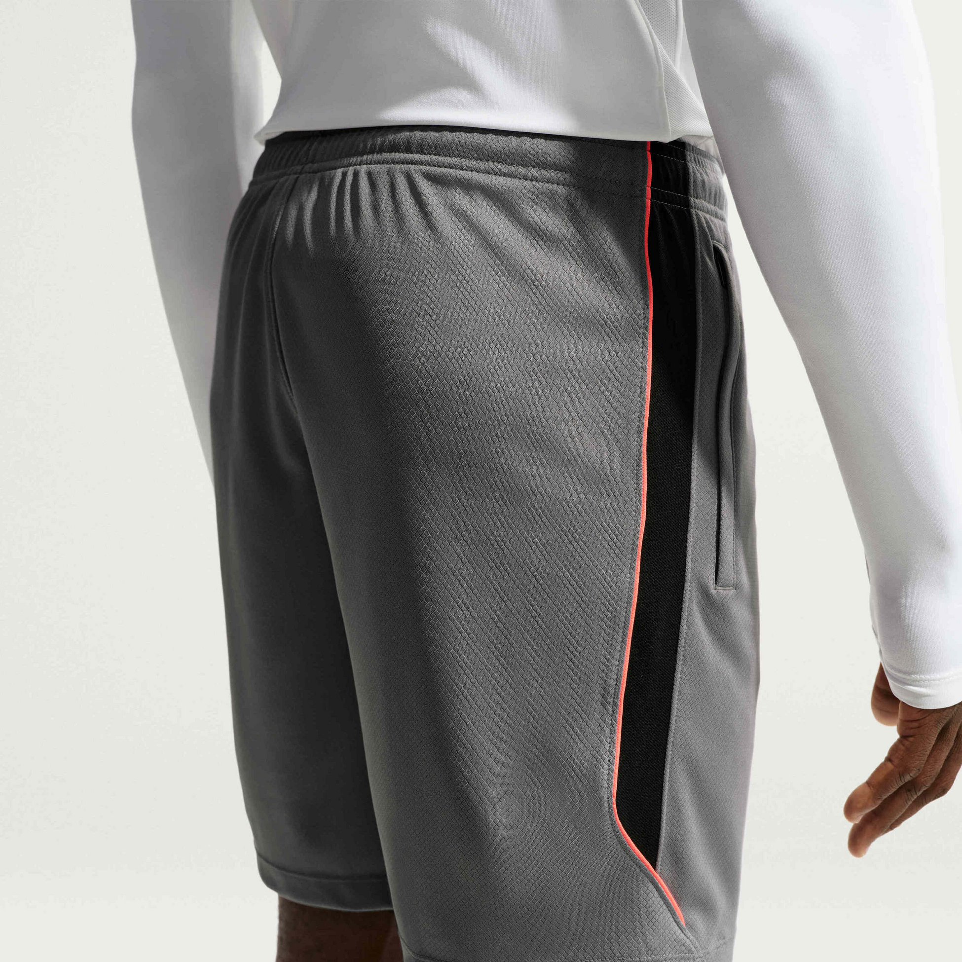 NIKE, Men's Dri-fit Football Shorts Strike