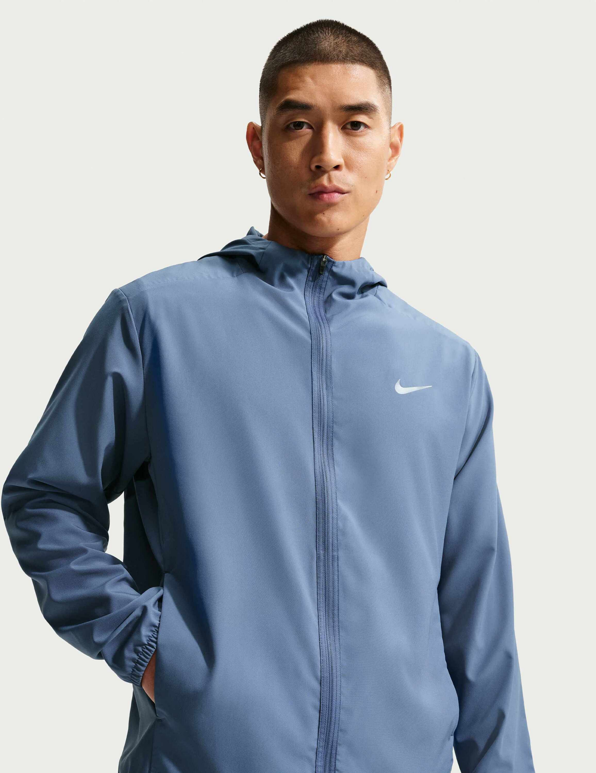 NIKE, Men's Dri-fit Hooded Versatile Jacket Form
