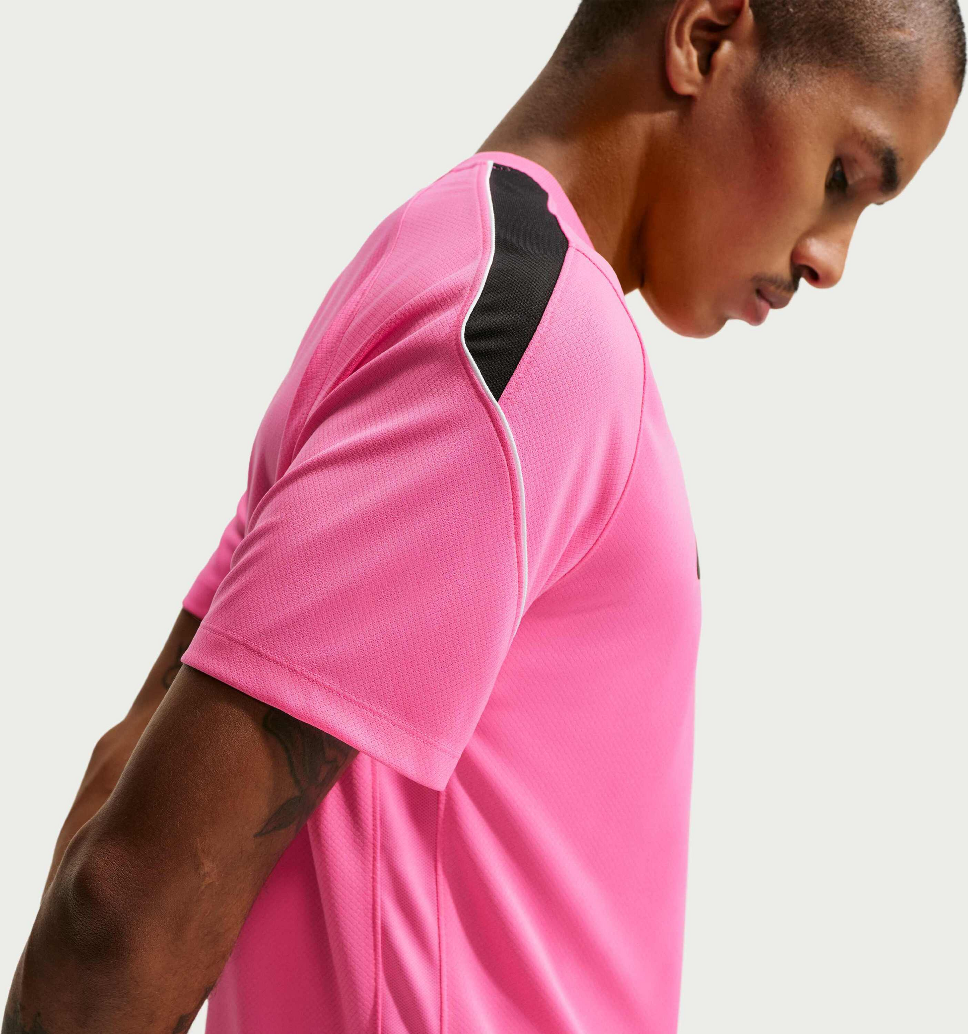 NIKE, Men's Dri-fit Short-sleeve Football Shirt Strike