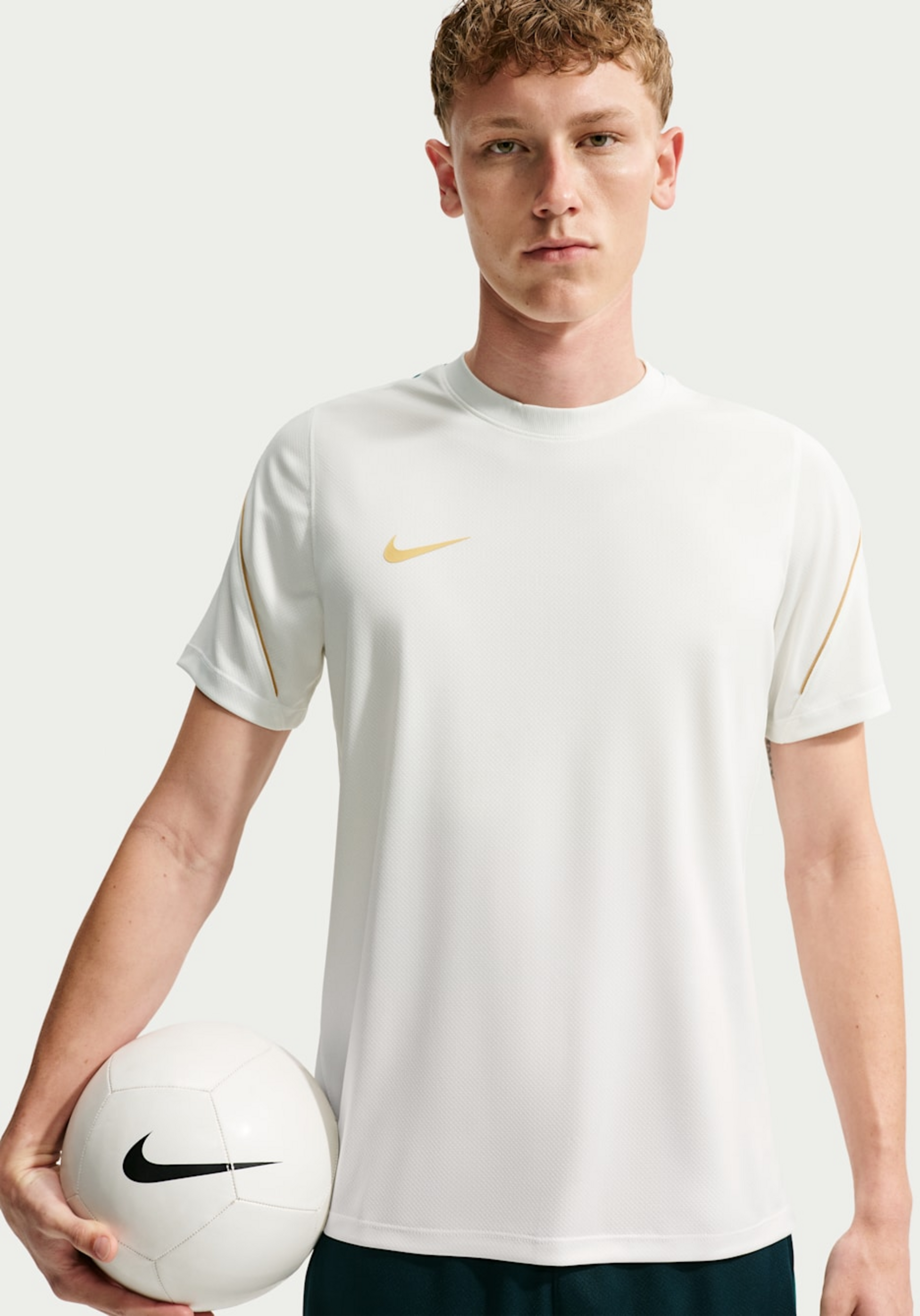 NIKE, Men's Dri-fit Short-sleeve Football Shirt Strike