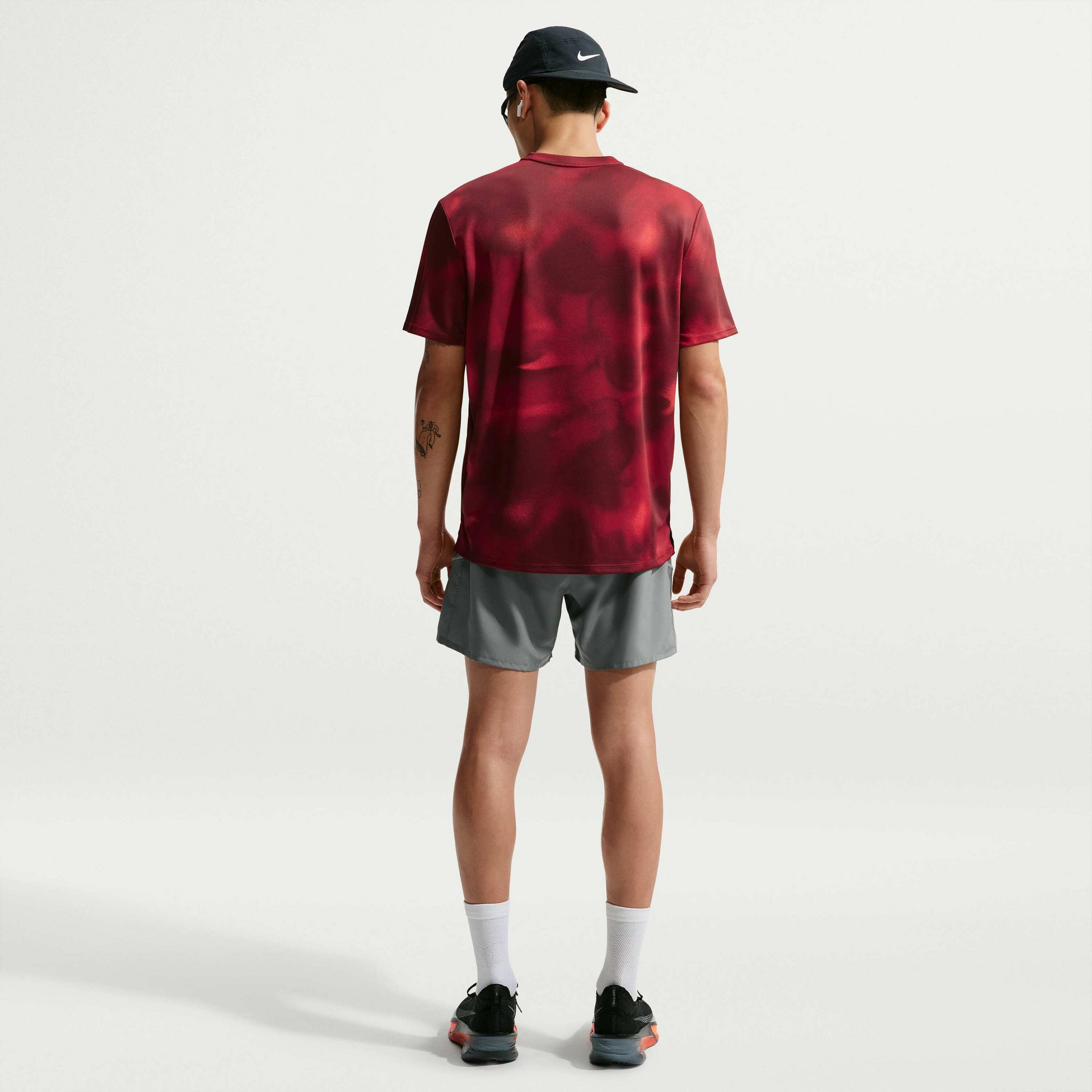 NIKE, Men's Dri-fit Short-sleeve Running Top Miler