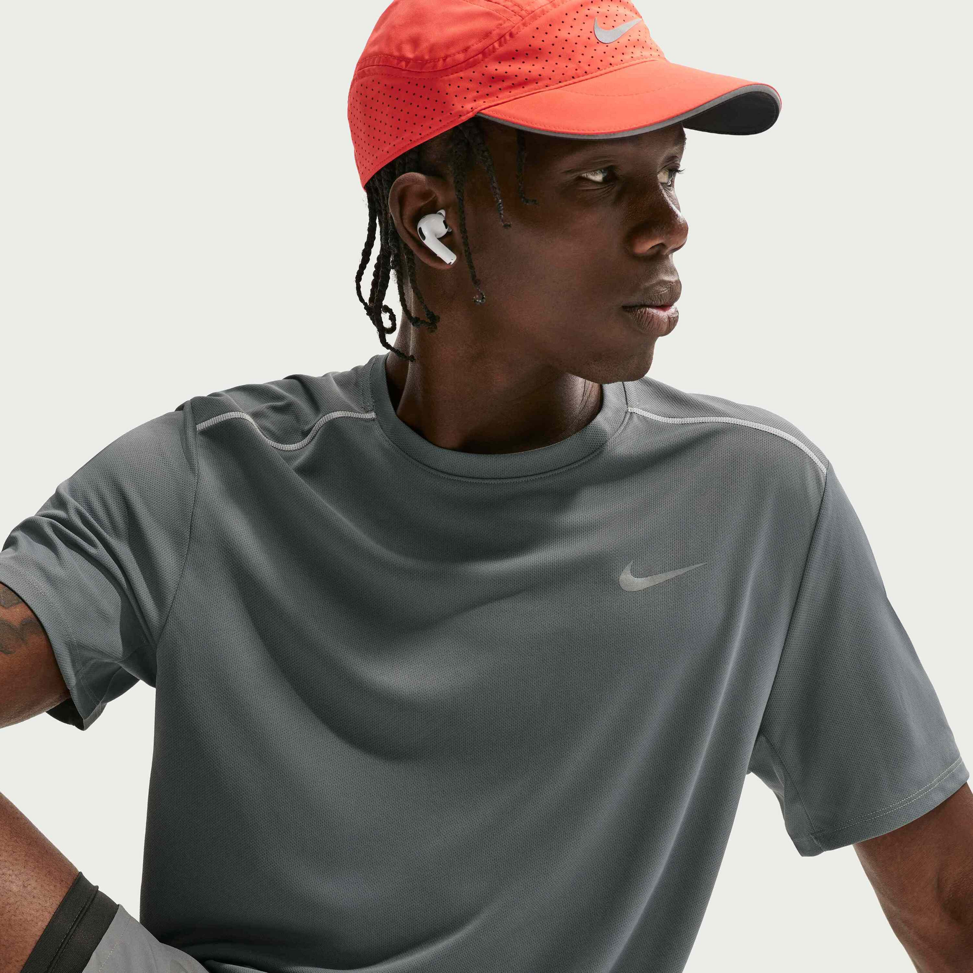 NIKE, Men's Dri-fit Short-sleeve Running Top Miler