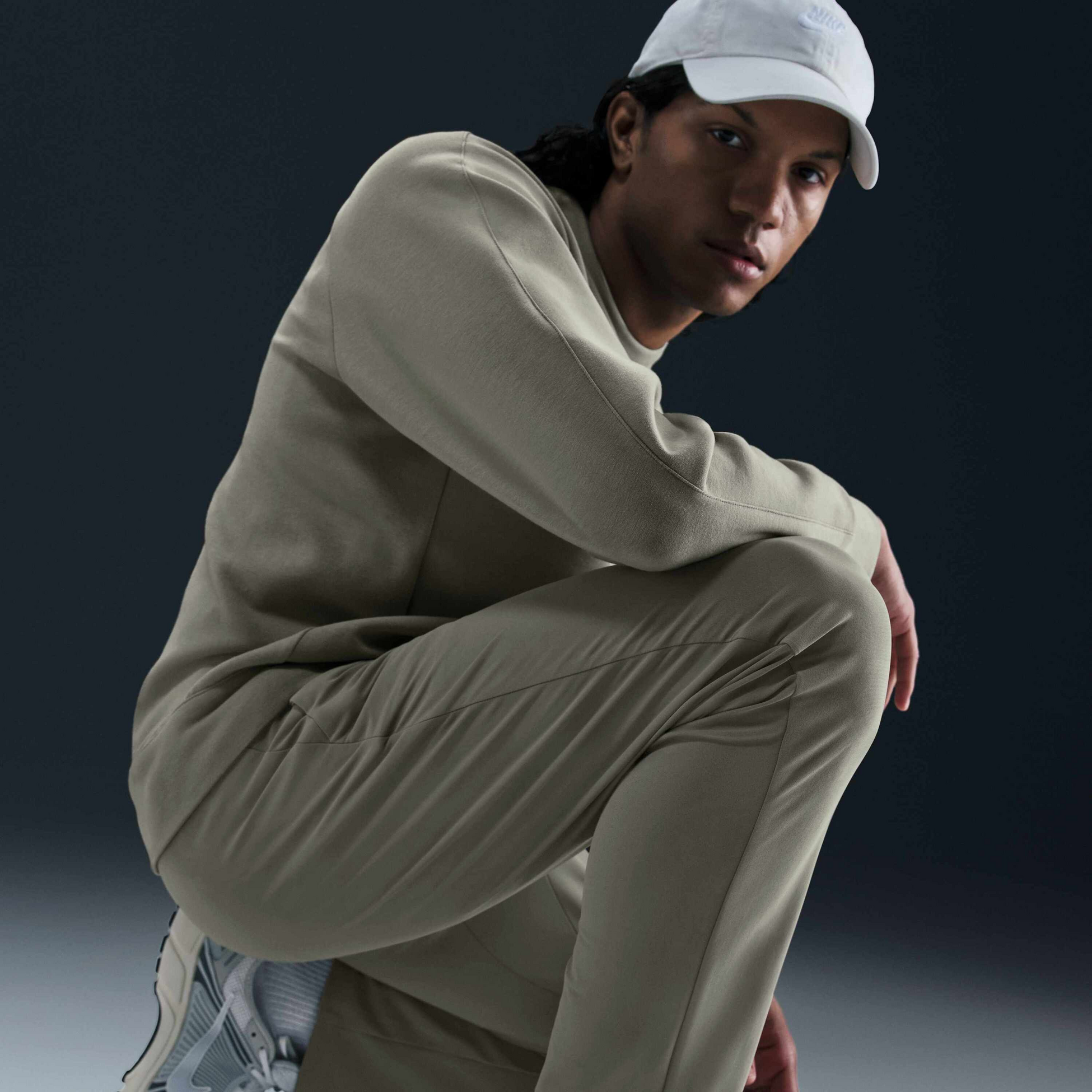 NIKE, Men's Dri-fit Slim Chino Trousers 24.7 Perfectstretch