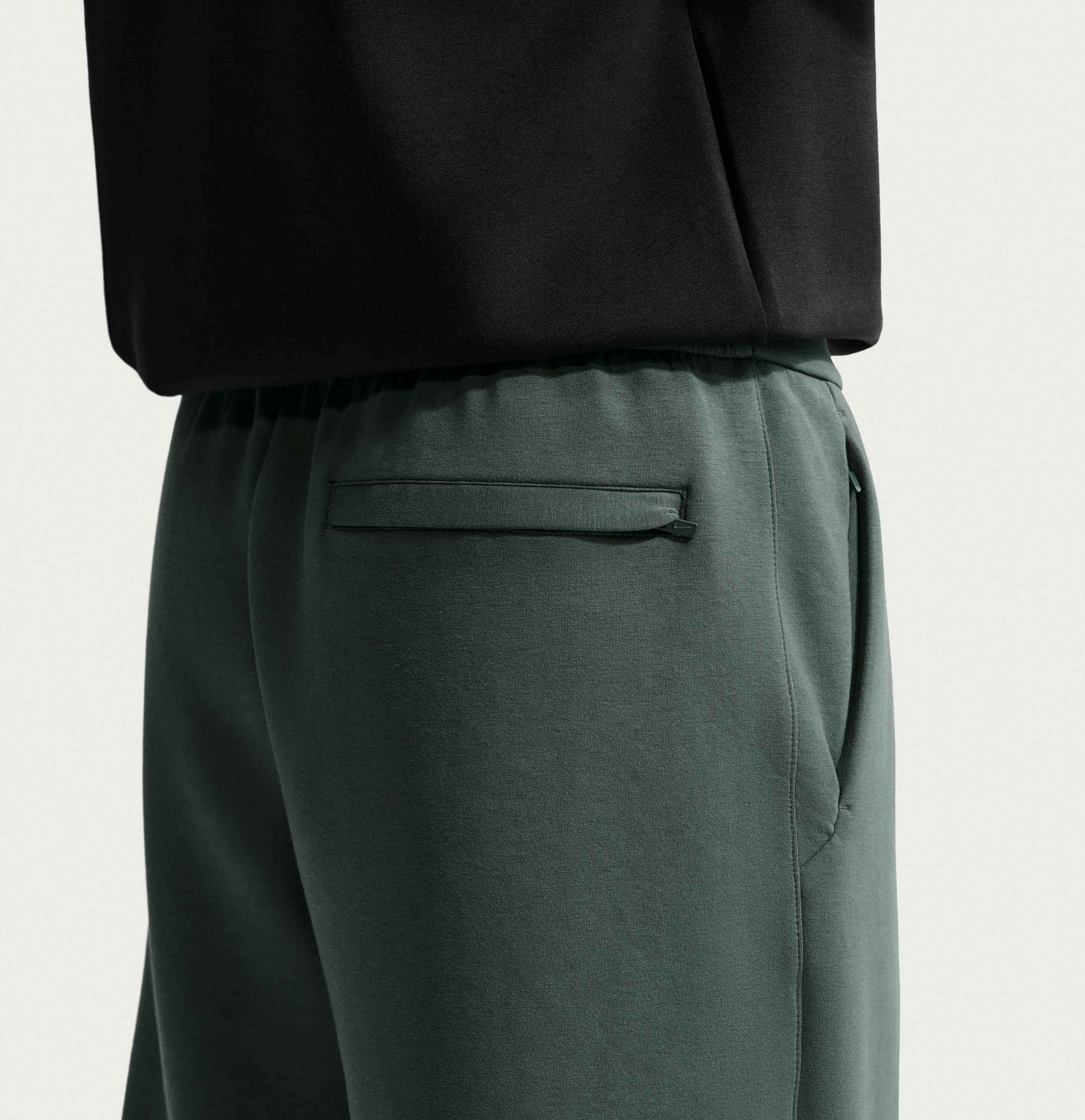 NIKE, Men's Dri-fit Straight-leg Trousers 24.7 Impossiblysoft