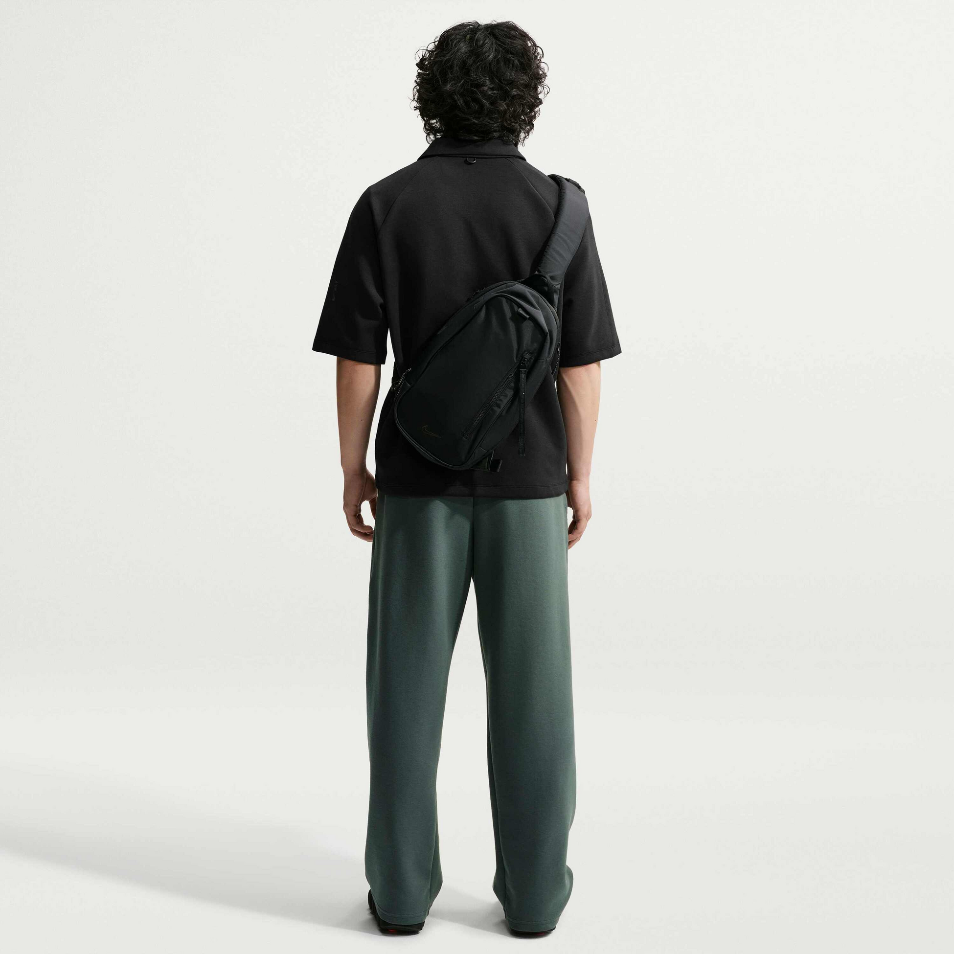 NIKE, Men's Dri-fit Straight-leg Trousers 24.7 Impossiblysoft