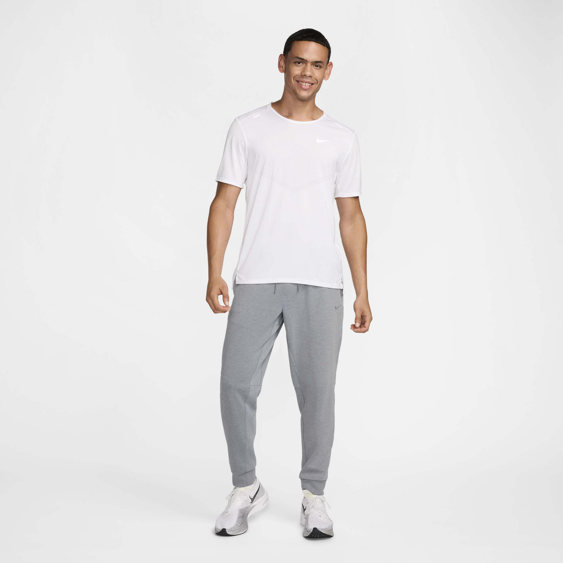 NIKE, Men's Dri-fit Uv Performance Joggers Primary Fleece